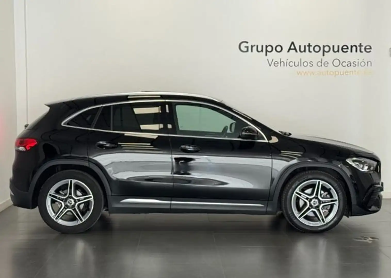 Mercedes-Benz GLA 45 AMG Negro - 2
