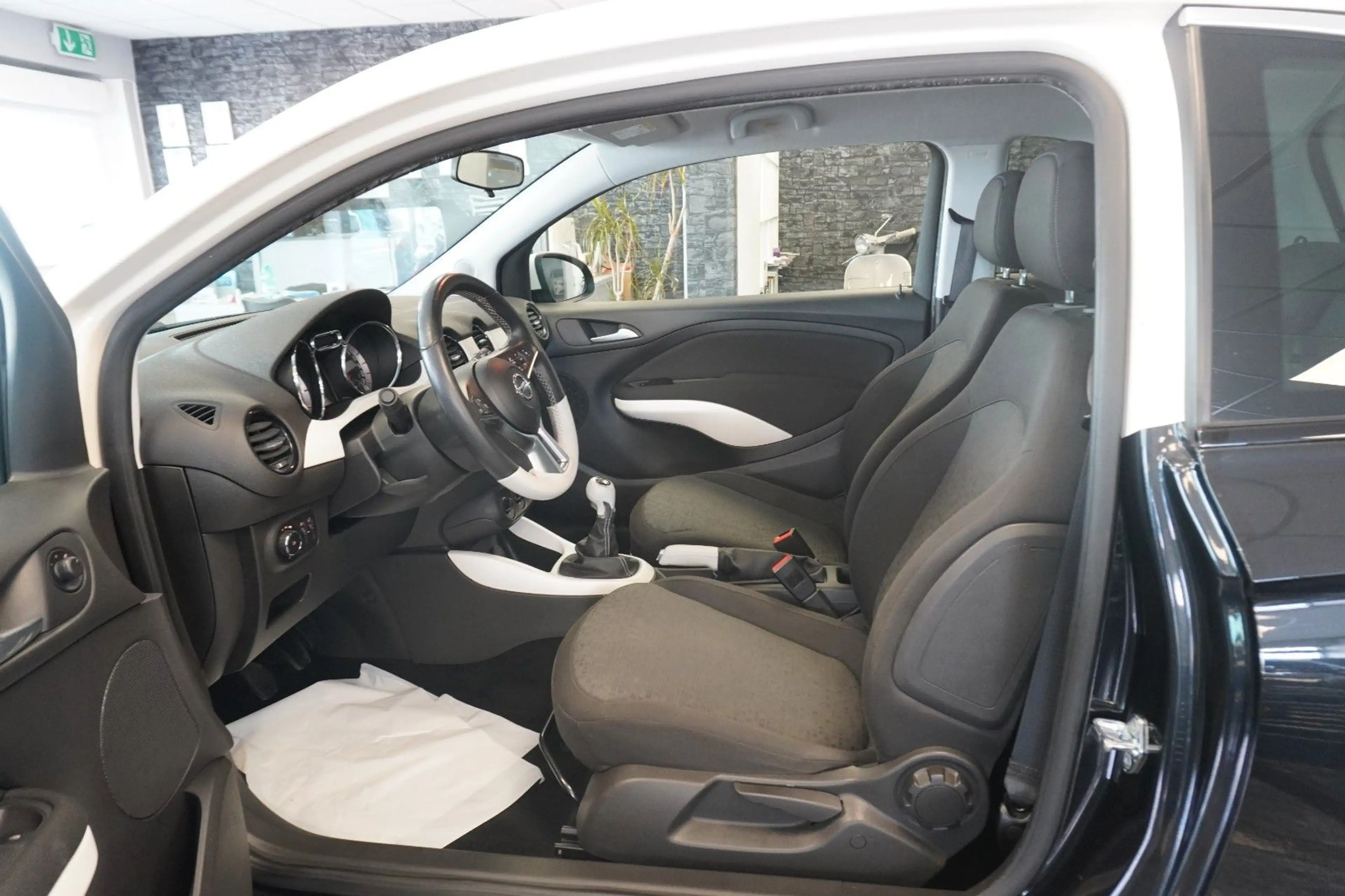 Opel Adam Jam/Klimaanlage/2.Hand/Aluräder/Servo — photo 8