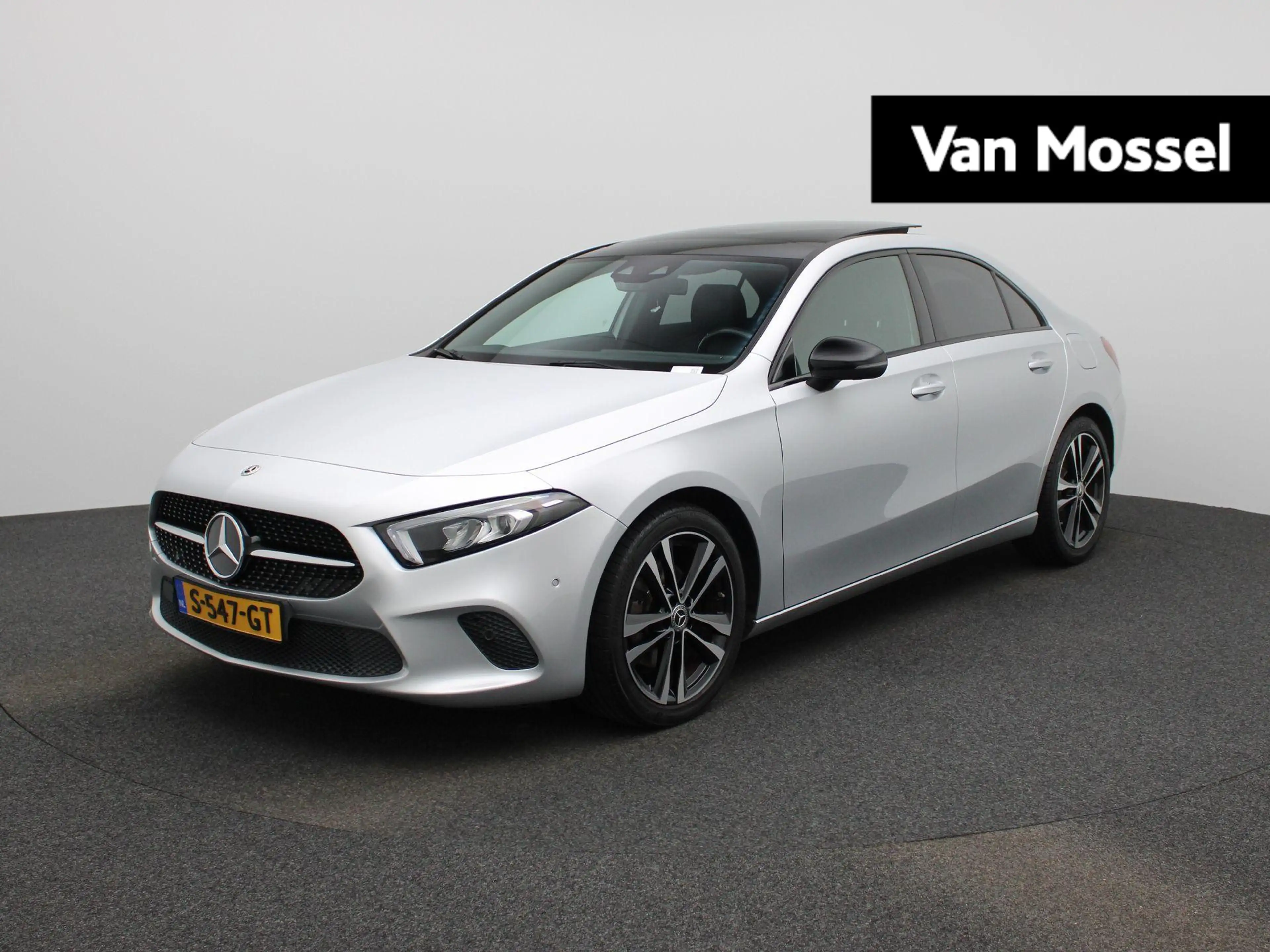 Mercedes-Benz A 200 Premium Plus AUTOMAAT | PANORAMADAK | VIRTUEEL | S