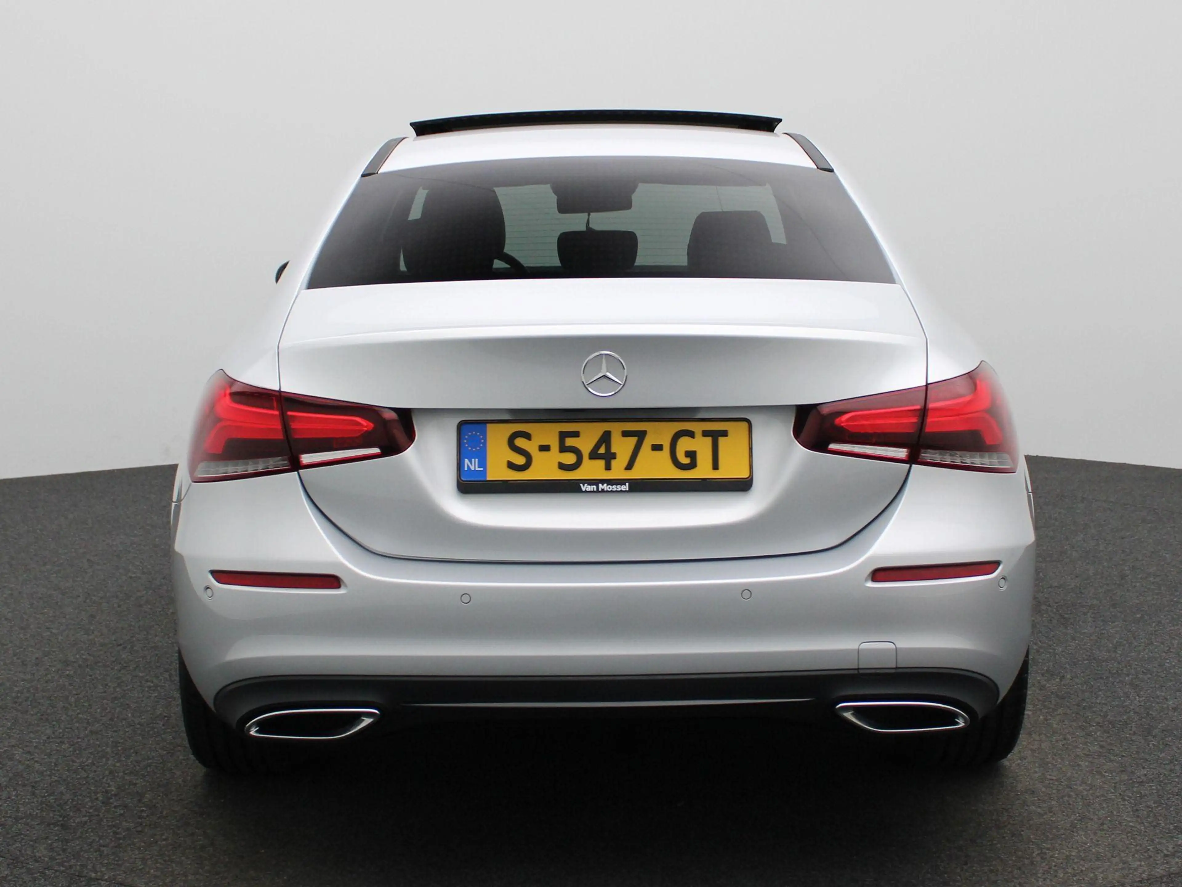 Mercedes-Benz A 200 Premium Plus AUTOMAAT | PANORAMADAK | VIRTUEEL | S — photo 5