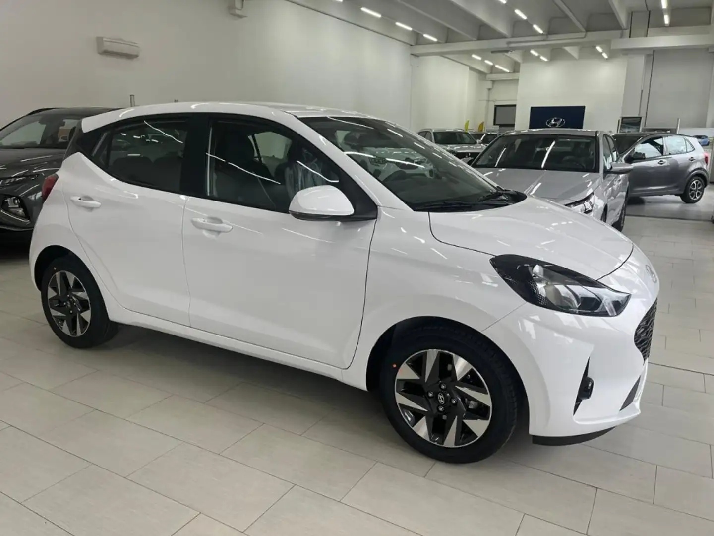 Hyundai i10 1.0 MPI CONNECTLINE MOD. 2025 pronta consegna - 1