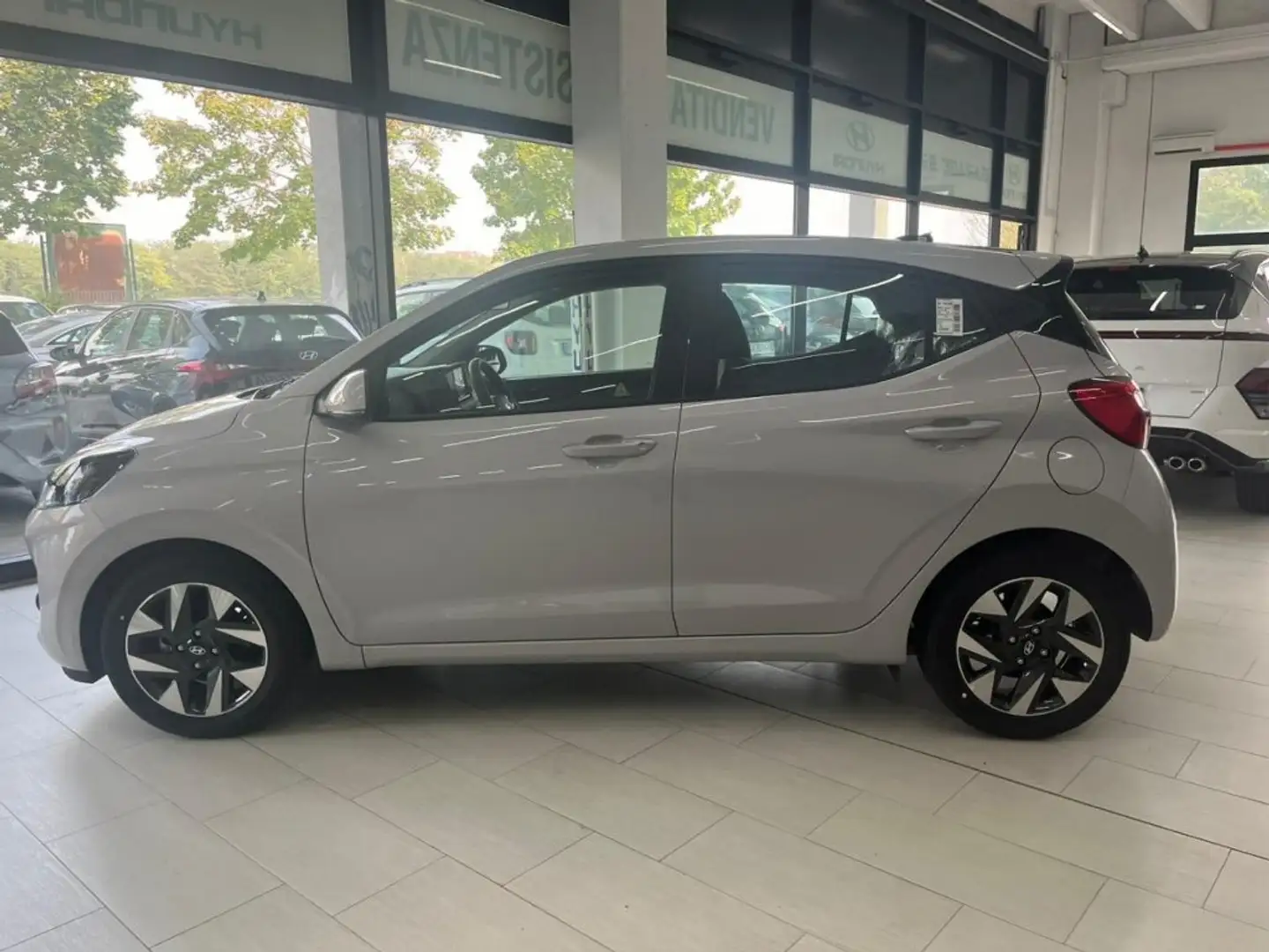 Hyundai i10 1.0 MPI CONNECTLINE MOD. 2025 pronta consegna - 2