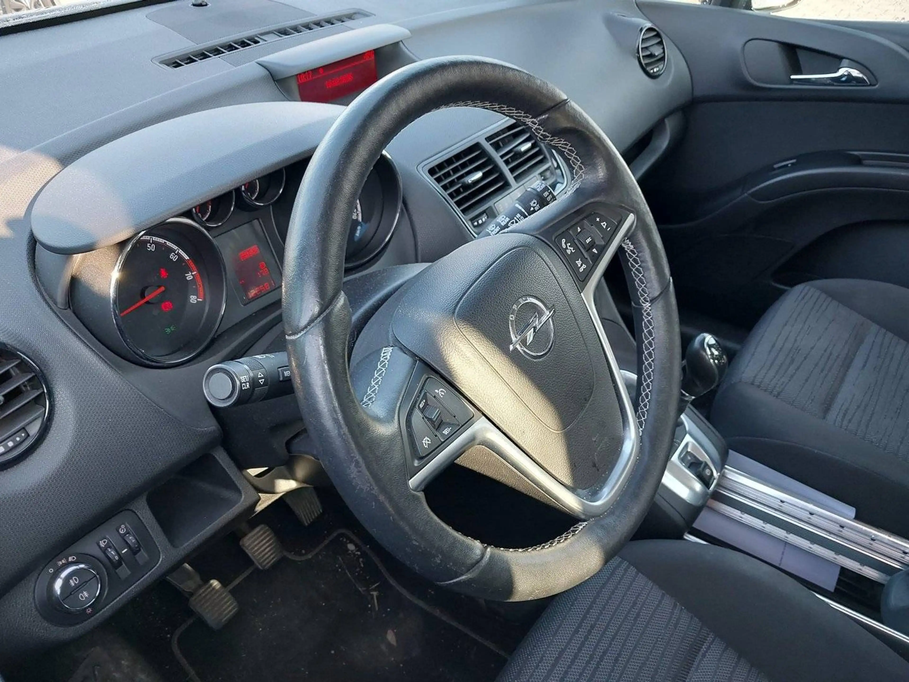 Opel Meriva Style Euro6 KlimAut Tempomat SitzH ALU SR WR — photo 5