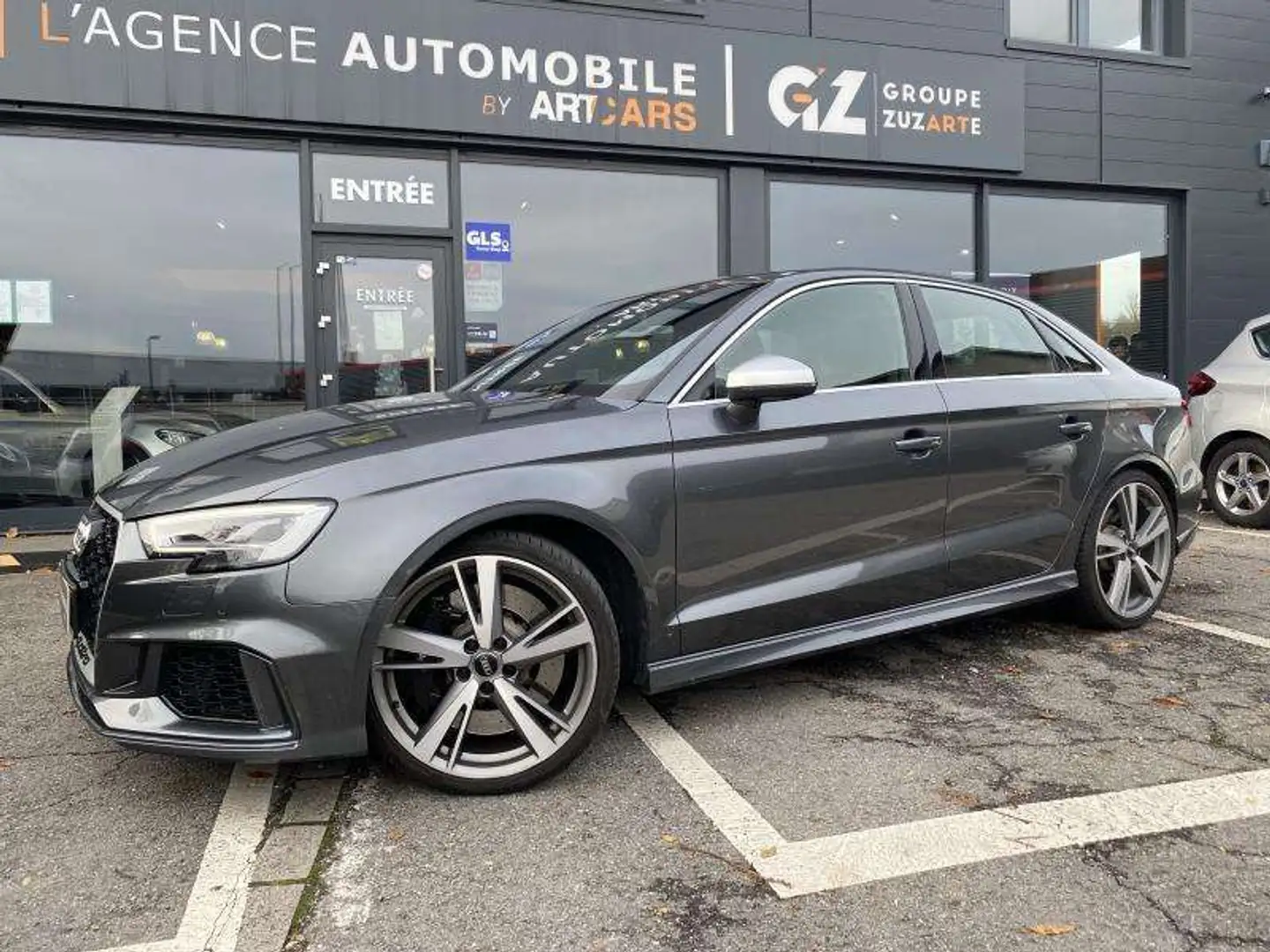 Audi RS3 Limousine Grijs - 2