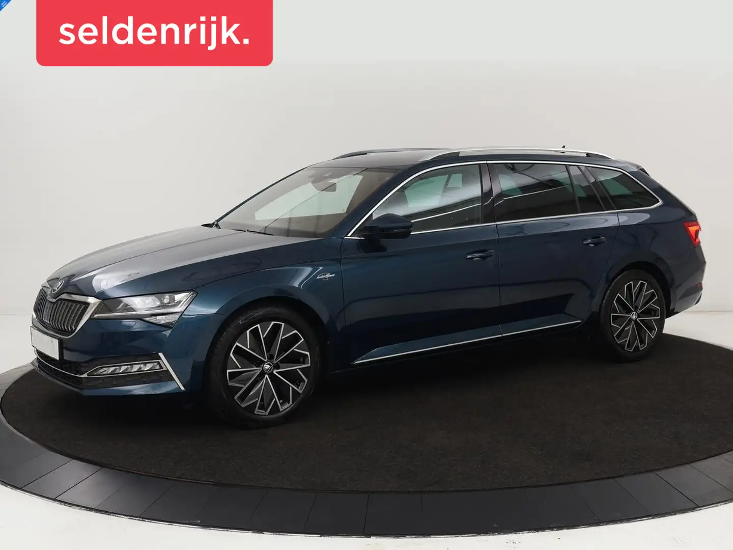 Skoda Superb 1.4 TSI iV Laurin & Klement | Stoelventilatie | Le Blauw - 1