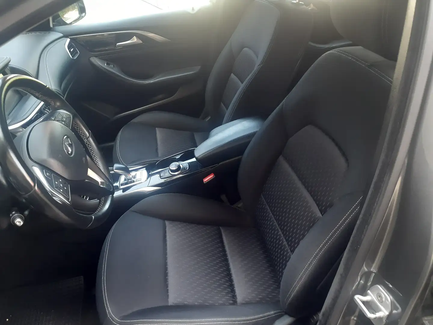 Infiniti QX30 QX30 2.2d Premium awd dct Grigio - 2