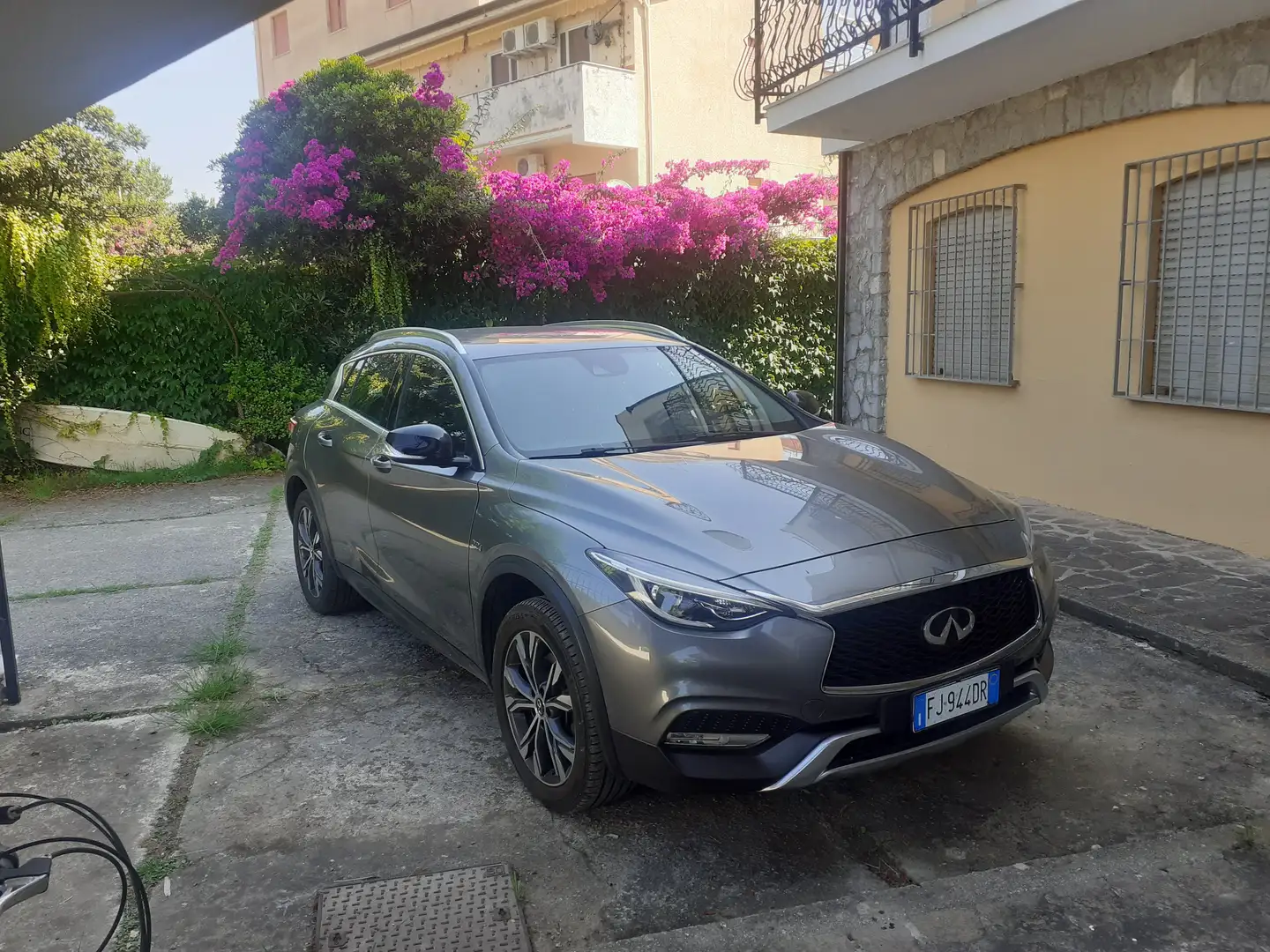 Infiniti QX30 QX30 2.2d Premium awd dct Grigio - 1
