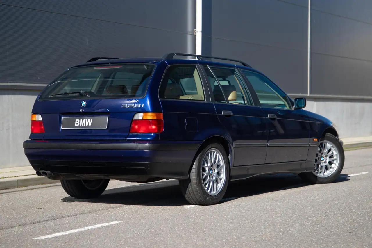 BMW 328 3-serie Touring 328i Executive | Topstaat | Volle, foto 3