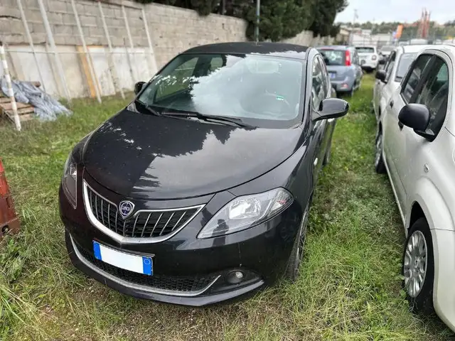 Lancia Ypsilon 1.0 FireFly 5 porte S&S Hybrid Gold