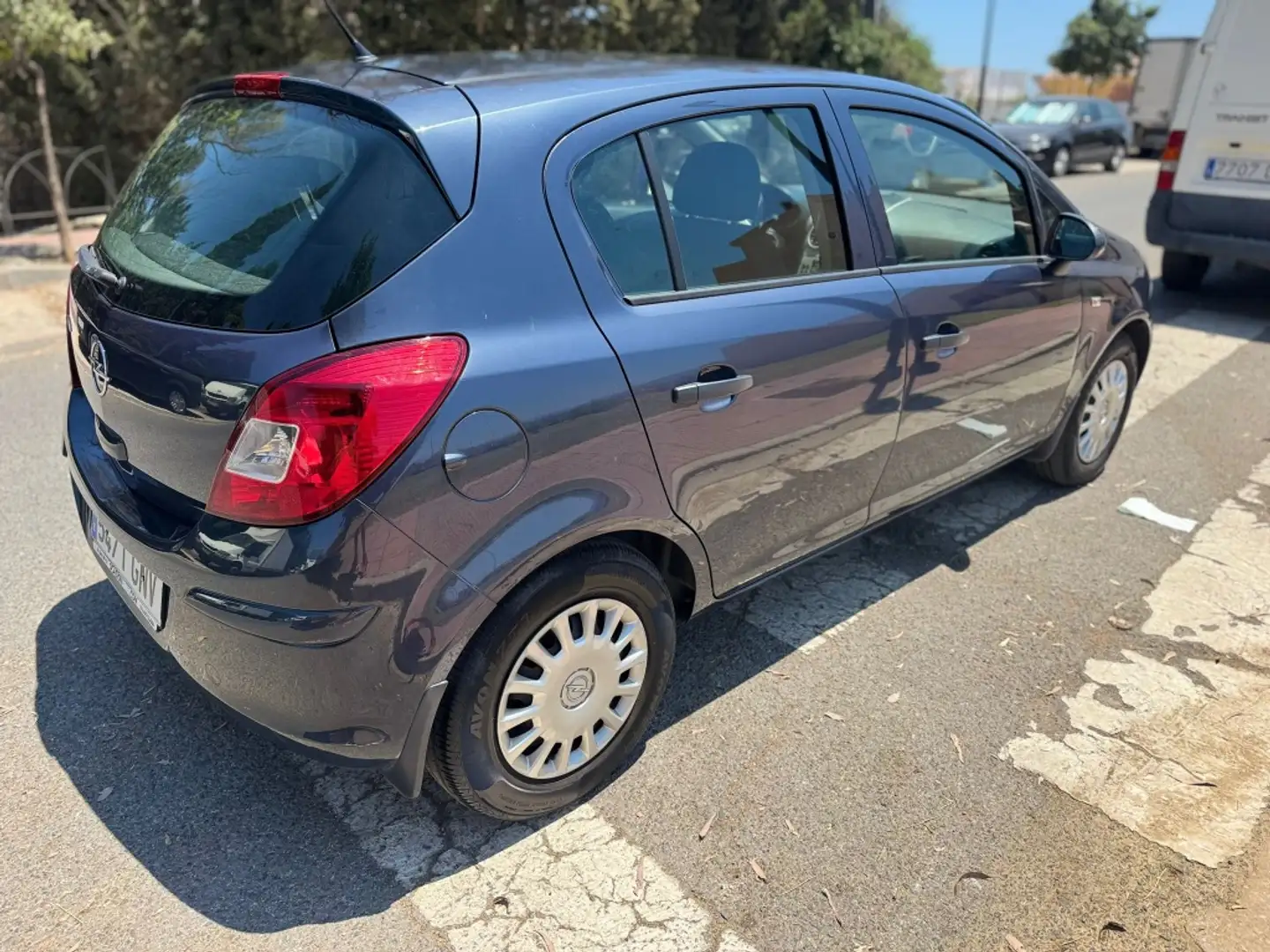 Opel Corsa 1.2 Enjoy Azul - 2