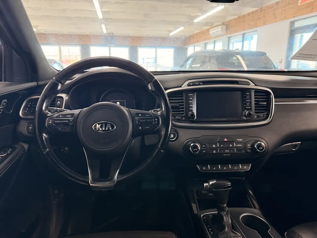 Kia Sorento снимка Kia Sorento