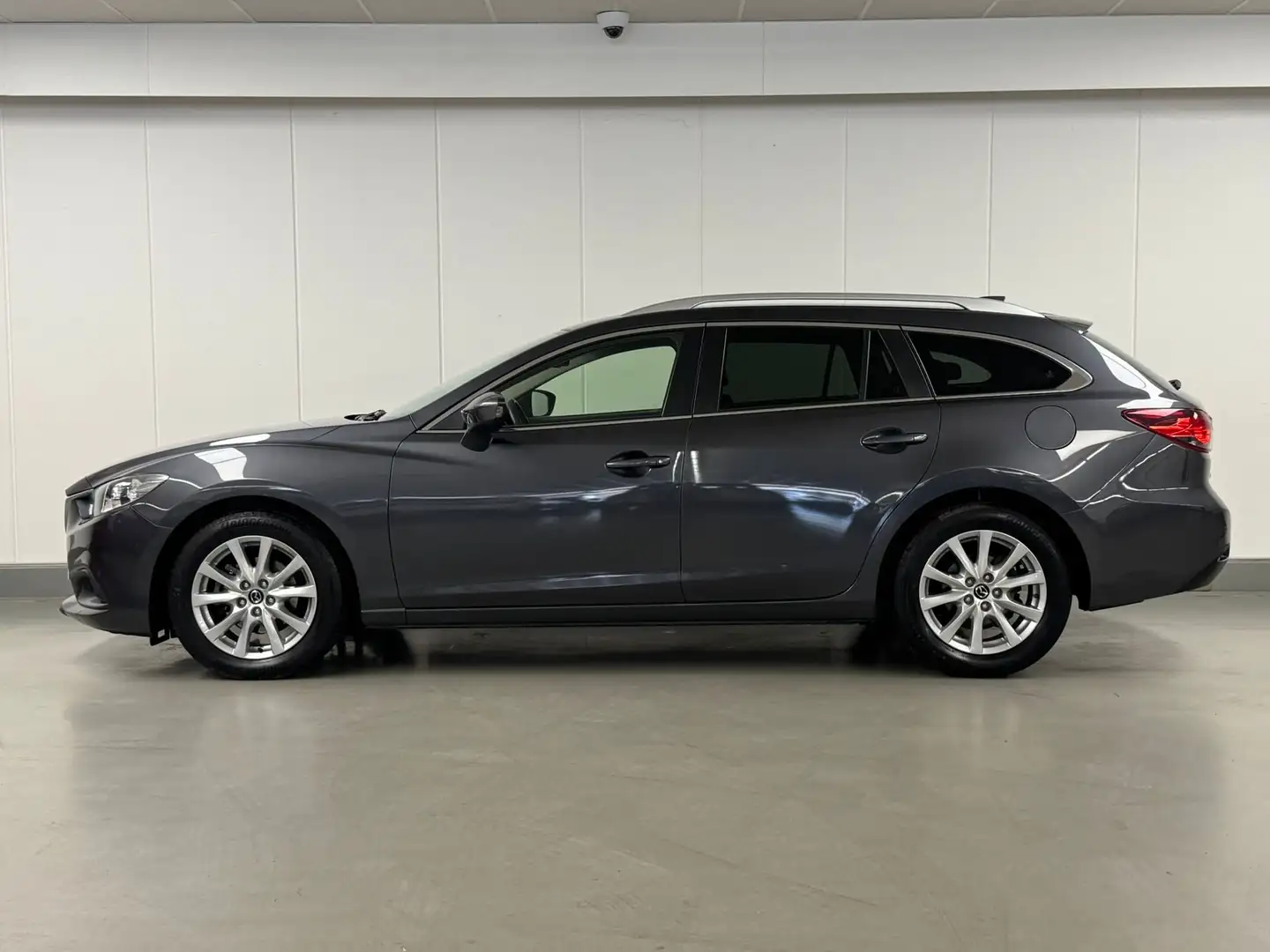 Mazda 6 2.2 D 150 CV SKYDRIVE !! 1ere MAIN !! AUTO CLIM Grijs - 2