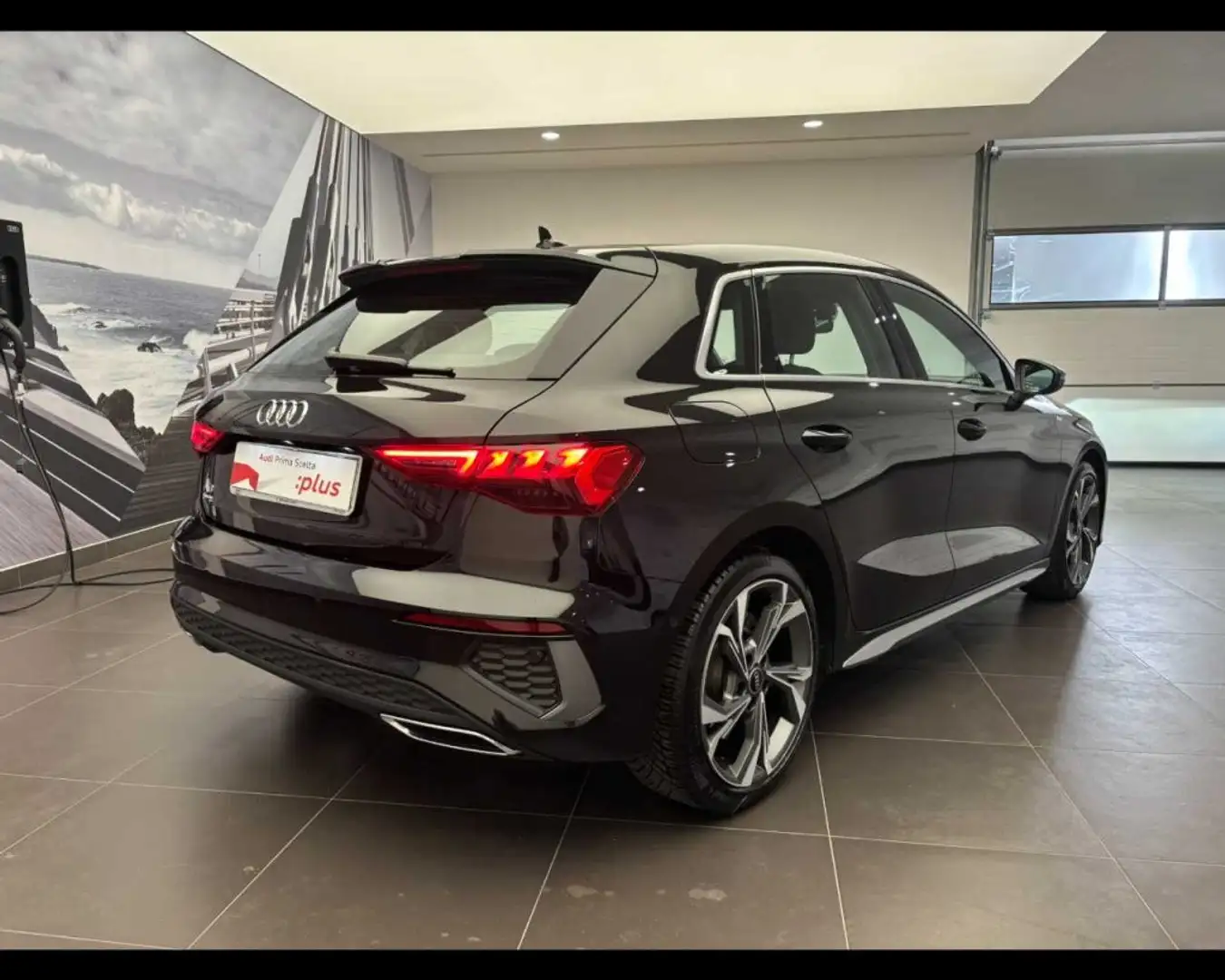Audi A3 SPB 30 TFSI S tronic S line edition Noir - 2