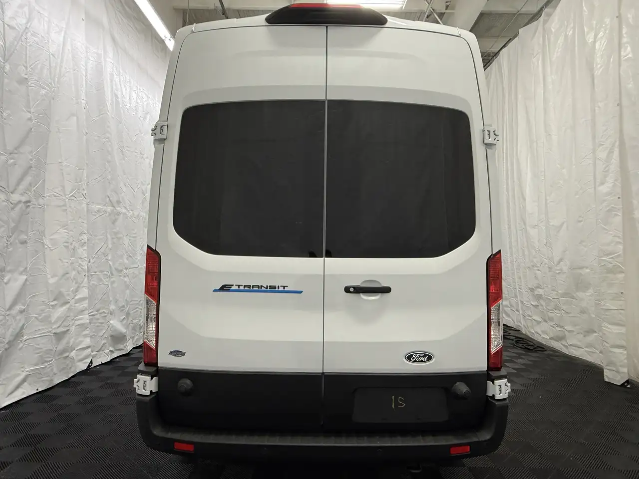 Ford E-Transit снимка Ford E-Transit