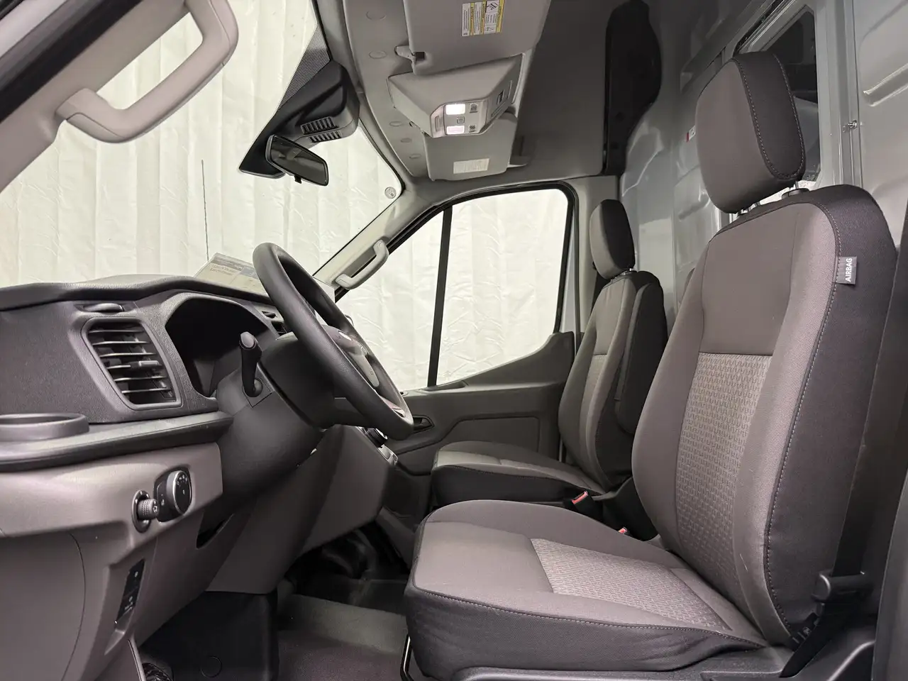 Ford E-Transit снимка Ford E-Transit