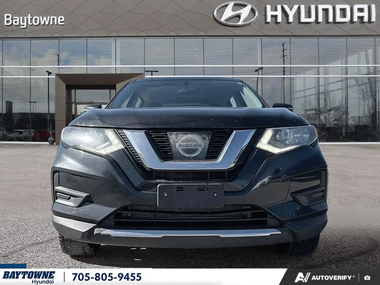 Nissan Rogue снимка Nissan Rogue