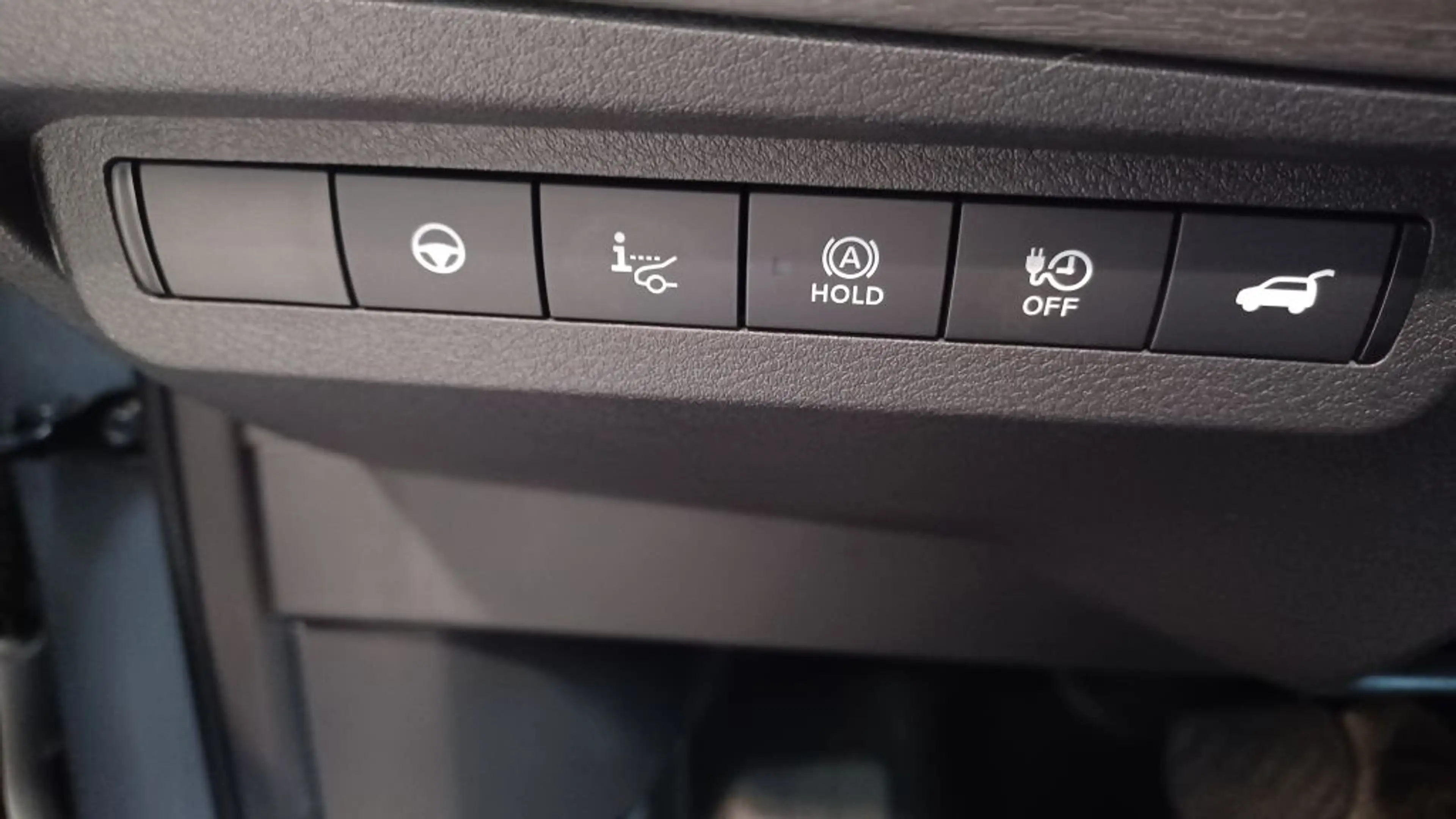 Nissan Ariya 87 kWh Evolve Pack — photo 14