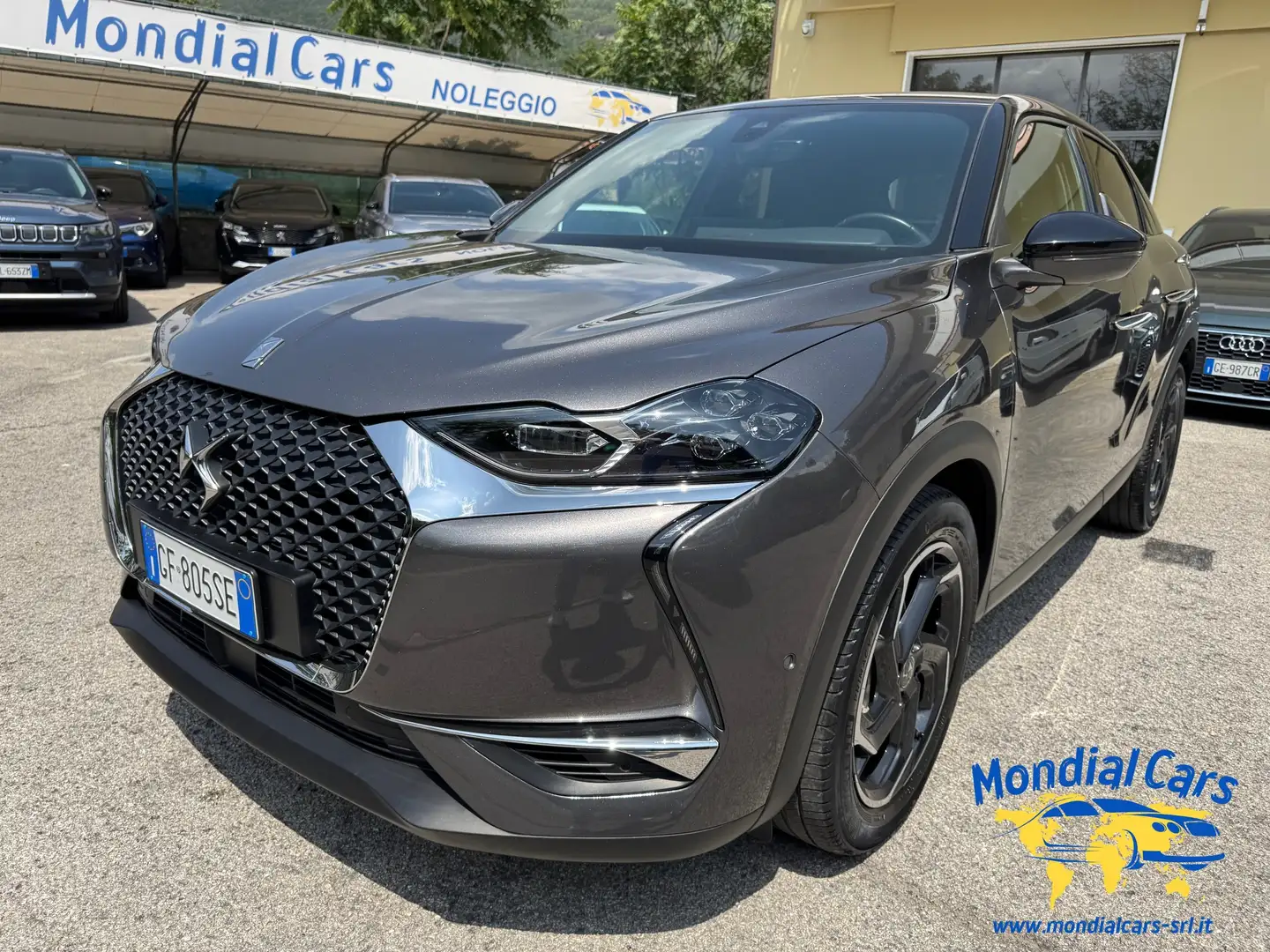 DS Automobiles DS 3 Crossback DS3 Crossback 1.5 bluehdi Grand Chic 130cv auto Gris - 1