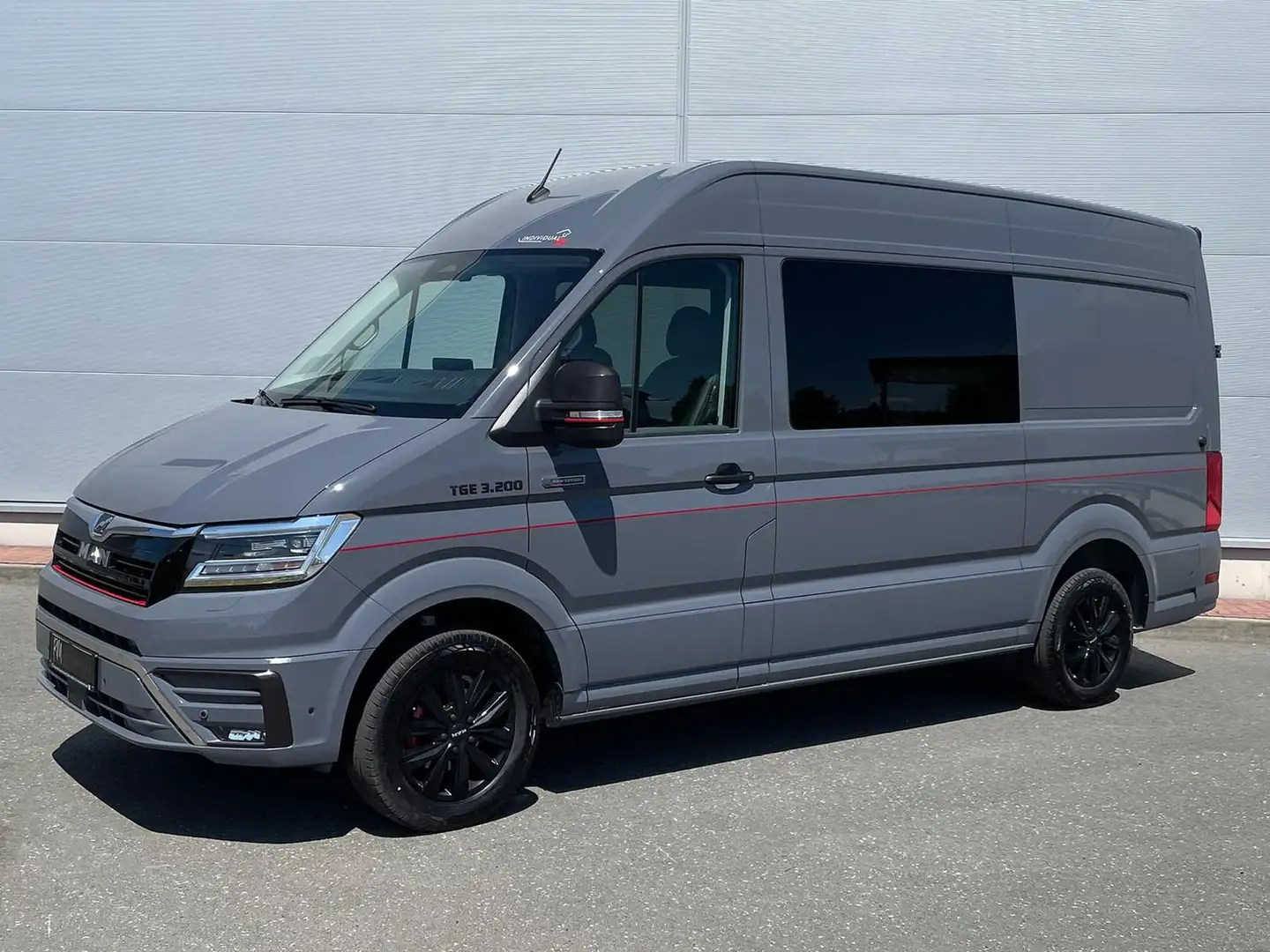 MAN TGE 3.200 L3H3 MIXTO 4x4 Individual S ACC STHZ Grau - 1