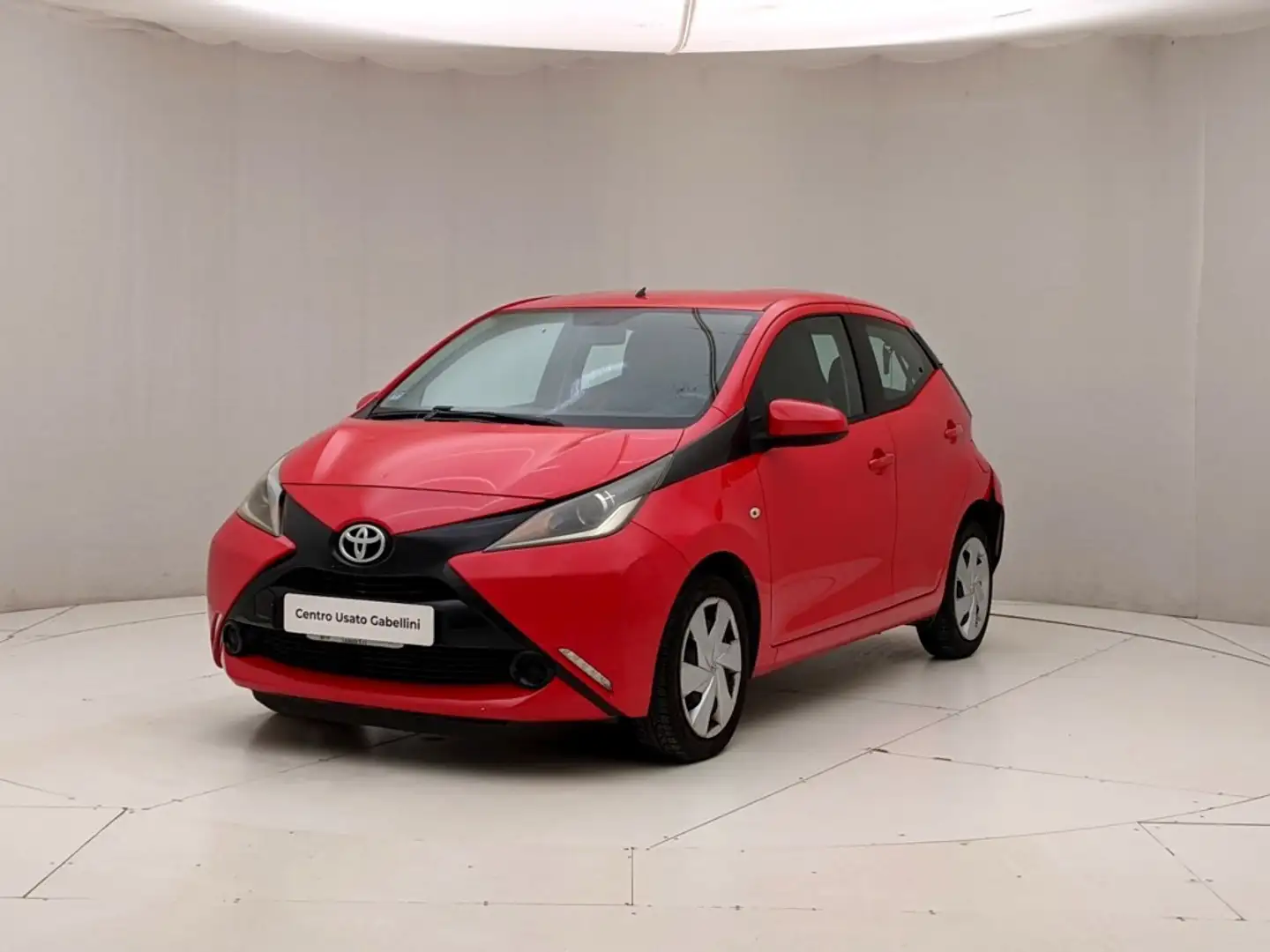 Toyota Aygo 1.0 VVT-i 69 CV 5 porte x-wave Rouge - 1