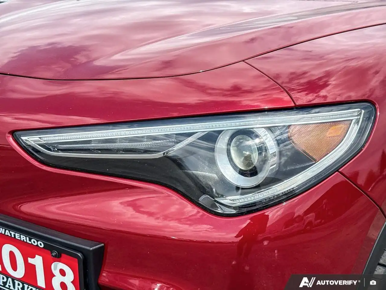 Alfa Romeo Stelvio снимка Alfa Romeo Stelvio