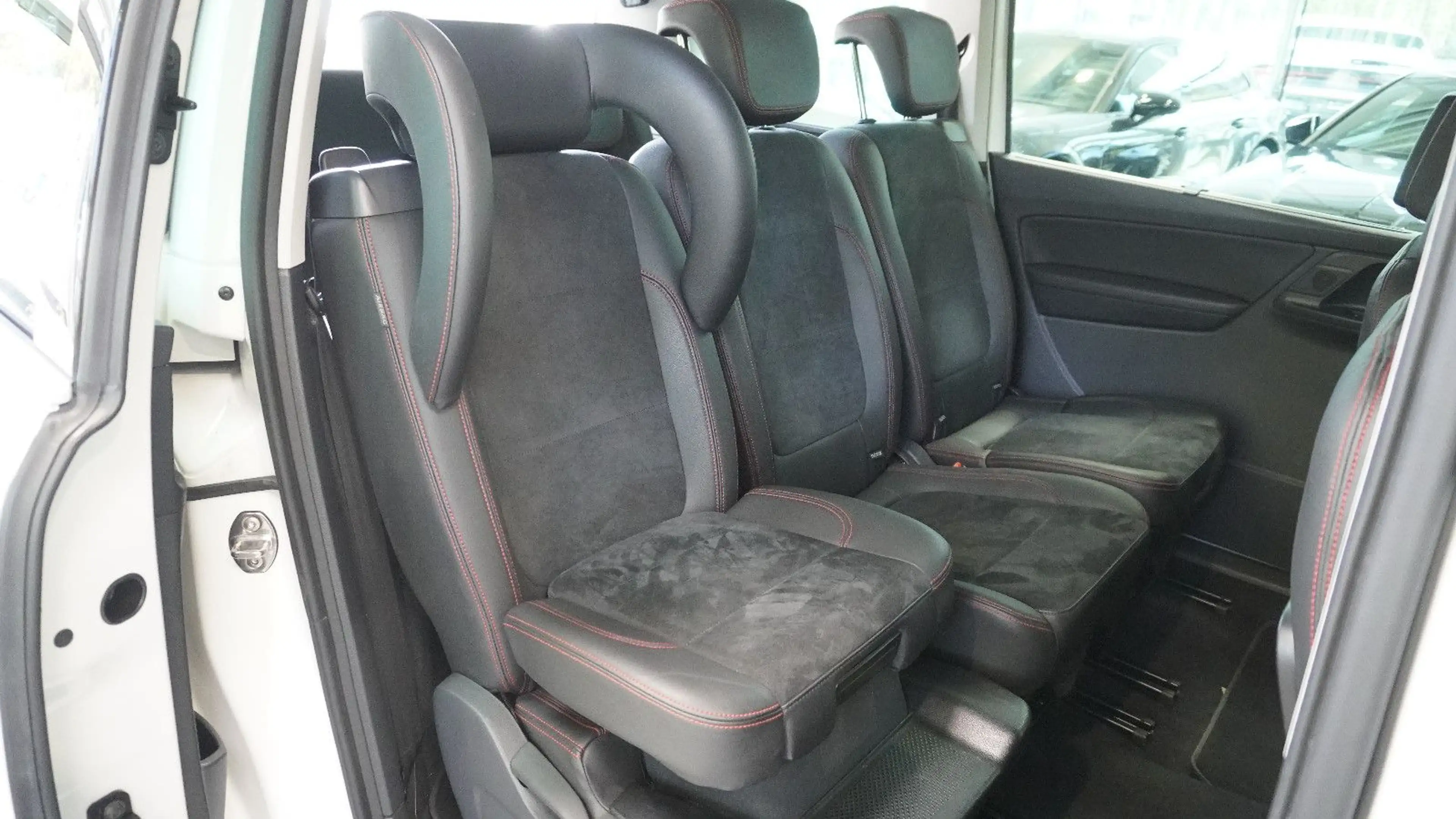 SEAT Alhambra FR-Line Allrad*STHZ*AHK*7SITZE — photo 12