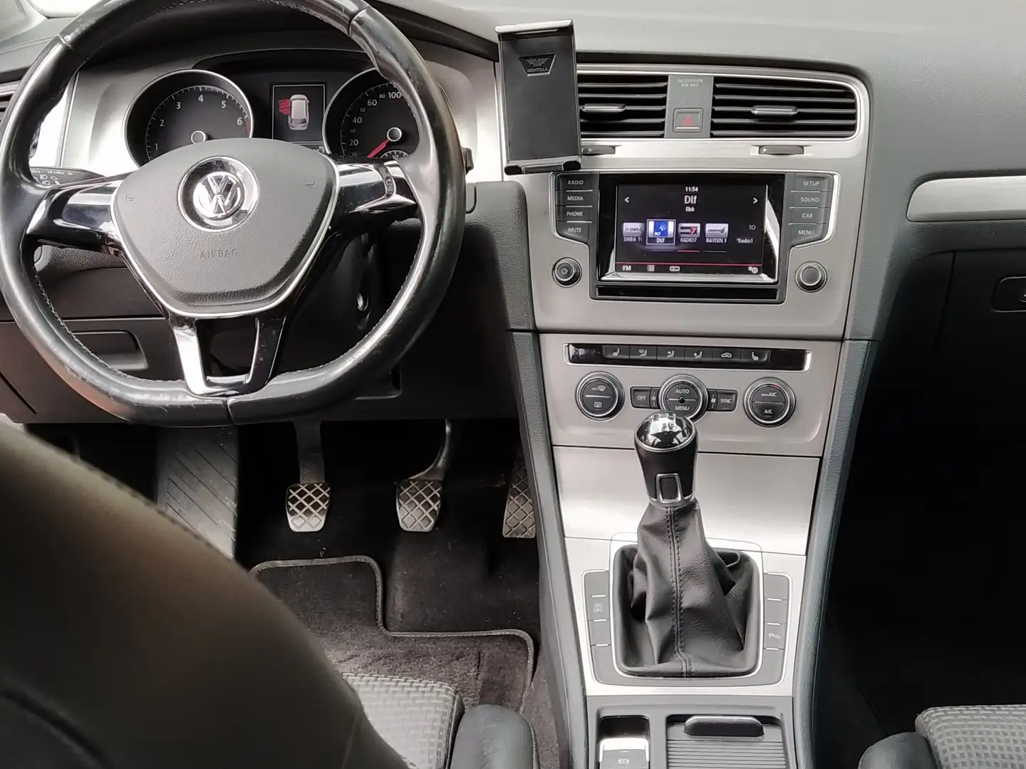 Volkswagen Golf Variant Golf VII Variant 1.2 TSI BlueMotion Technology DSG Schwarz - 1