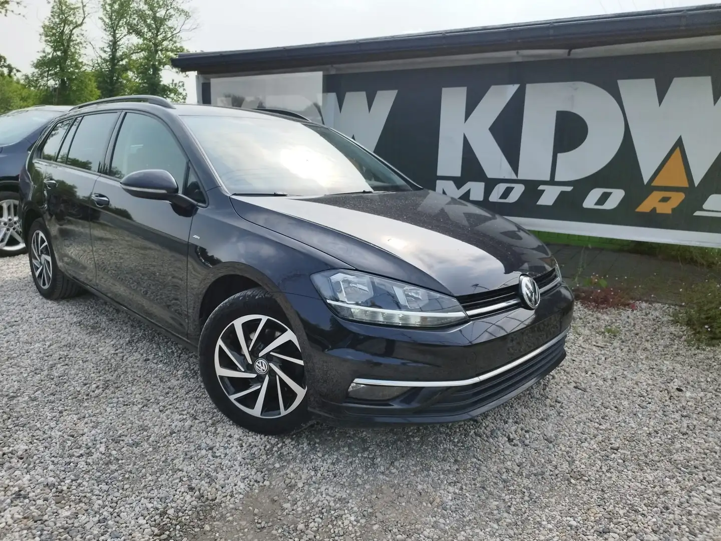 Volkswagen Golf Variant 1.6 SCR TDi Join Zwart - 1