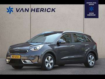 1.6 GDi Hybrid First Edition | Trekhaak | Navigati