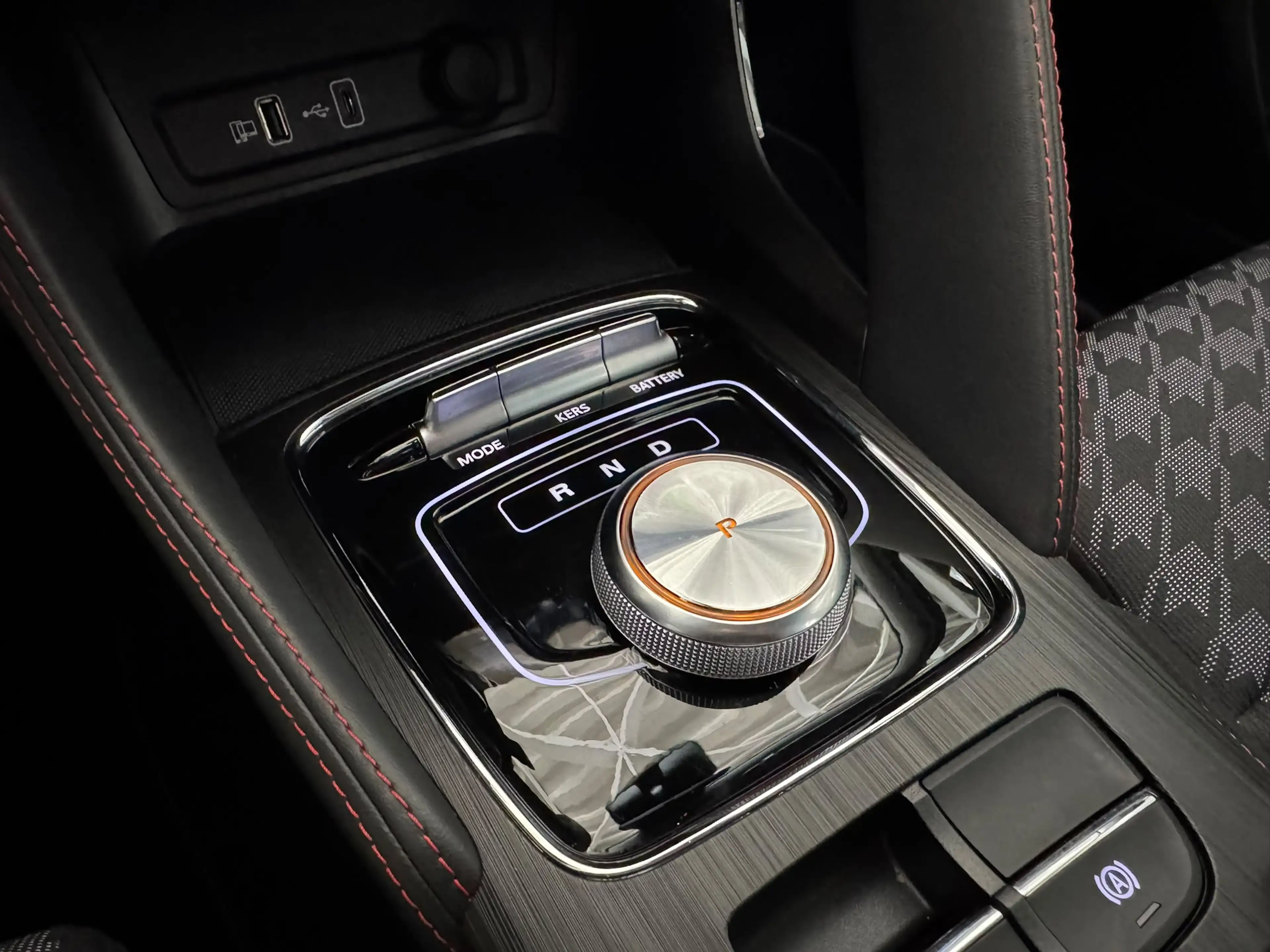 MG ZS Comfort Kam Keyless LED Navi SitzHz — photo 14