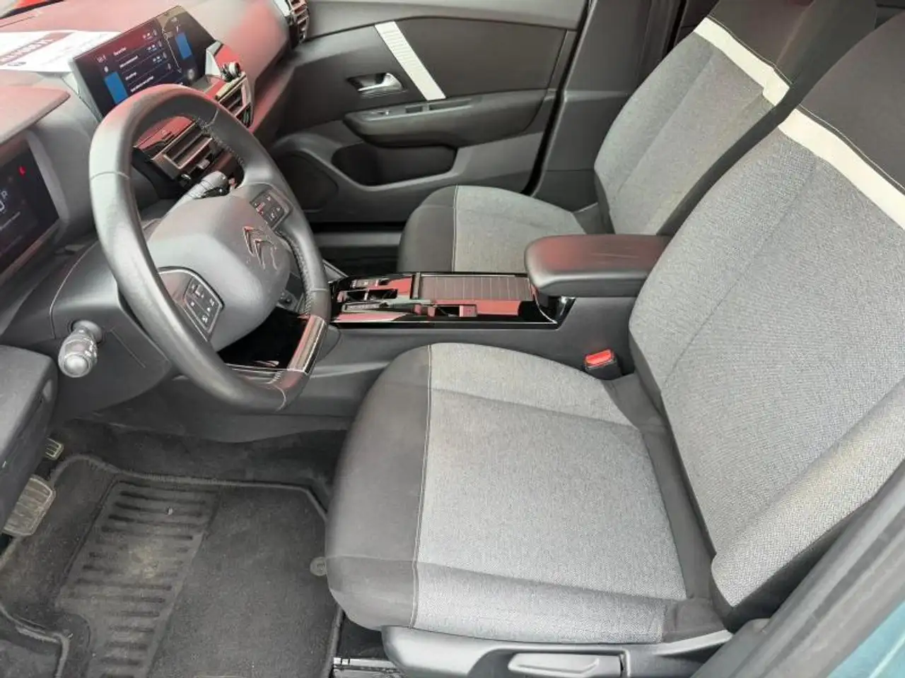 Citroen C4 Berline — photo 9