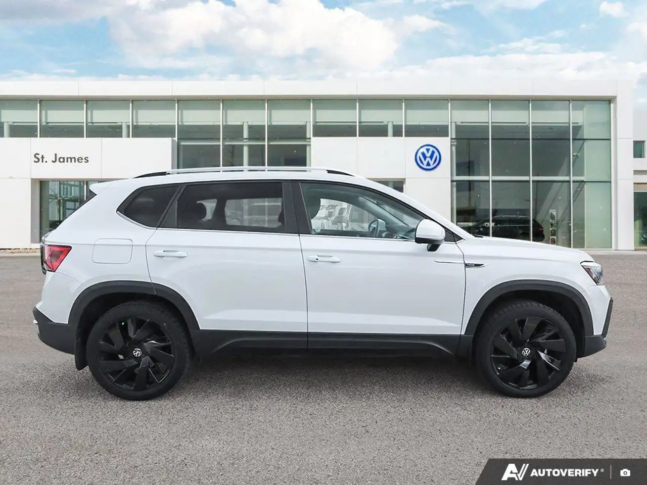 Volkswagen Taos снимка Volkswagen Taos