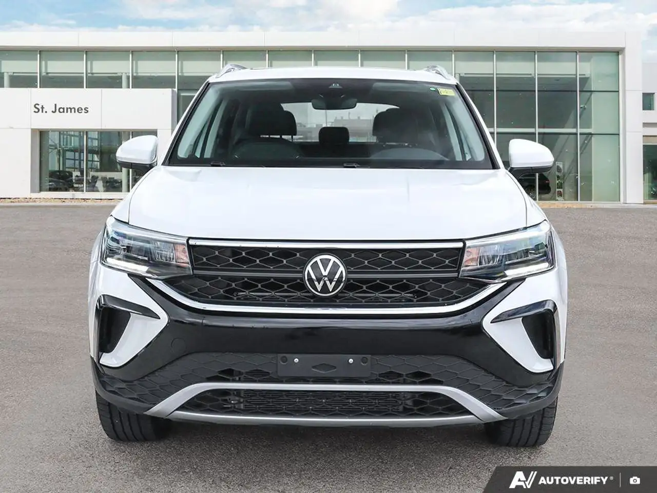Volkswagen Taos снимка Volkswagen Taos