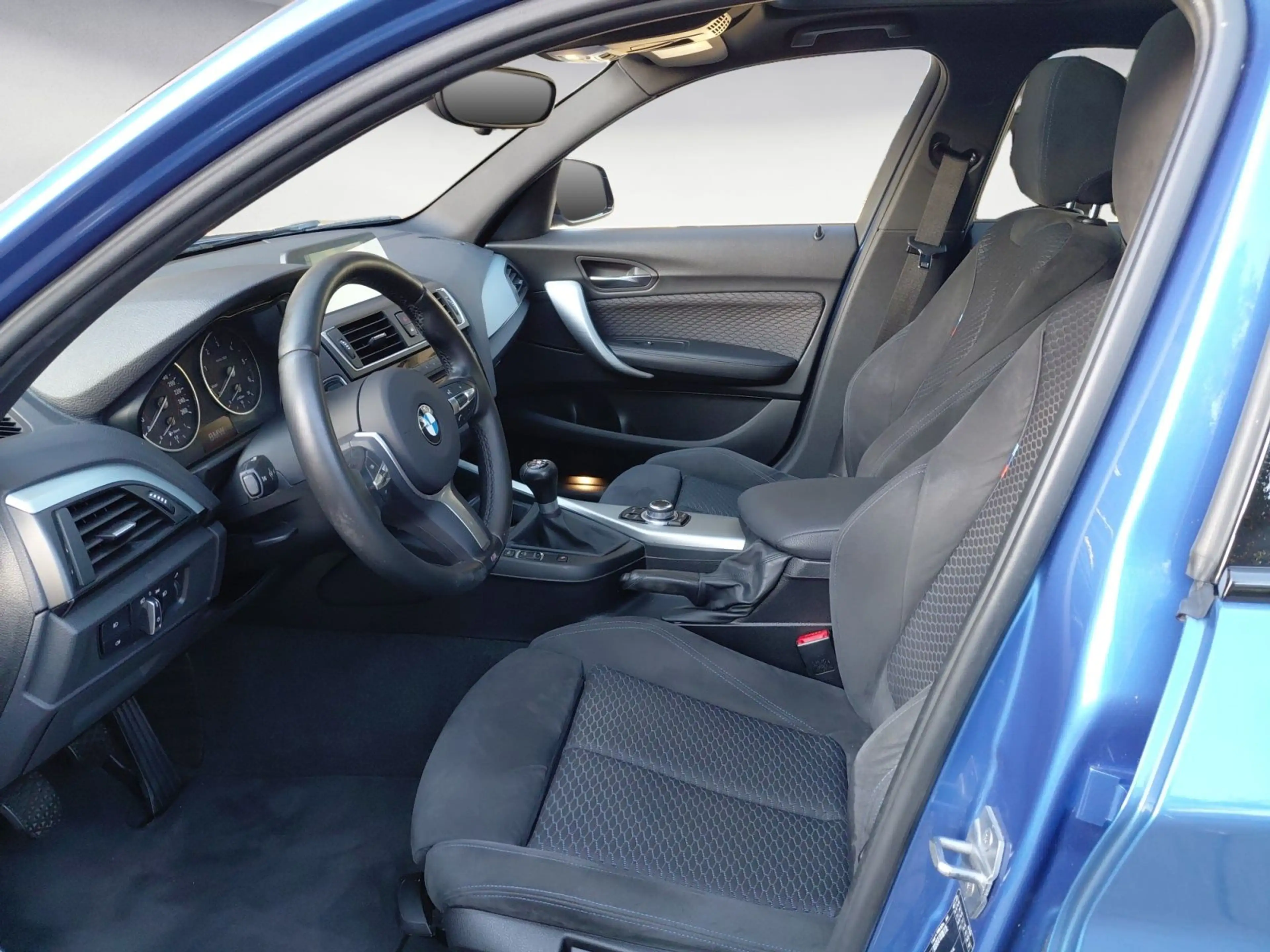 BMW 118 d M Sport Navi Business Glasdach Sportsitze — photo 12