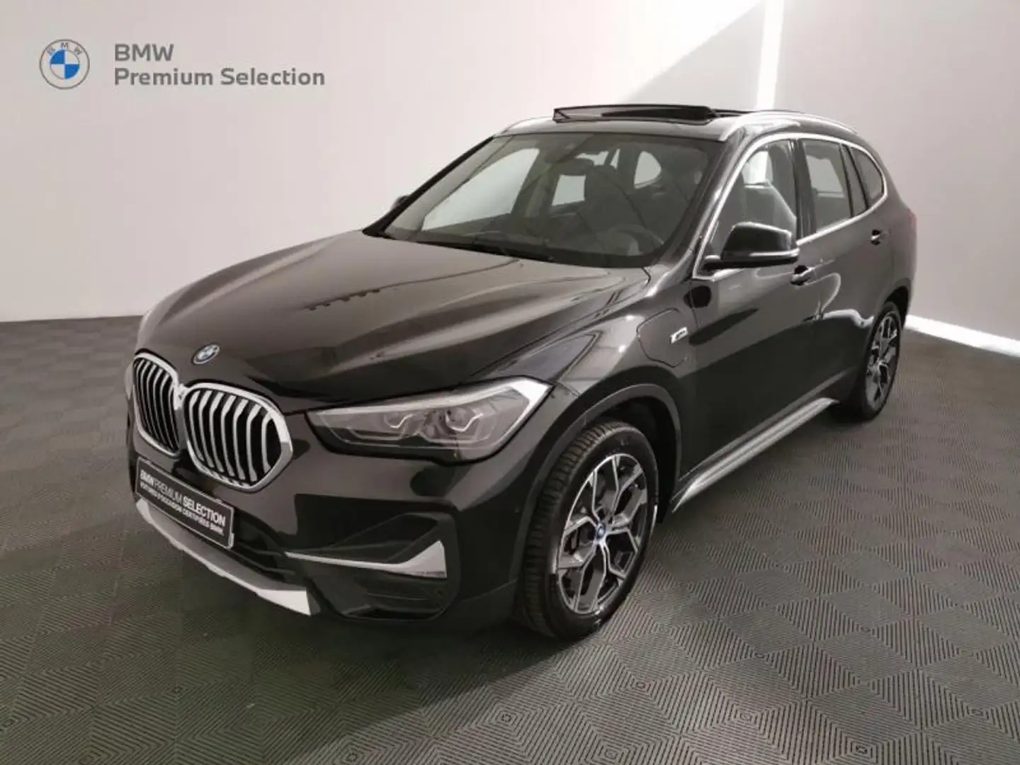 BMW X1 xDrive25eA 220ch xLine 6cv Noir - 1
