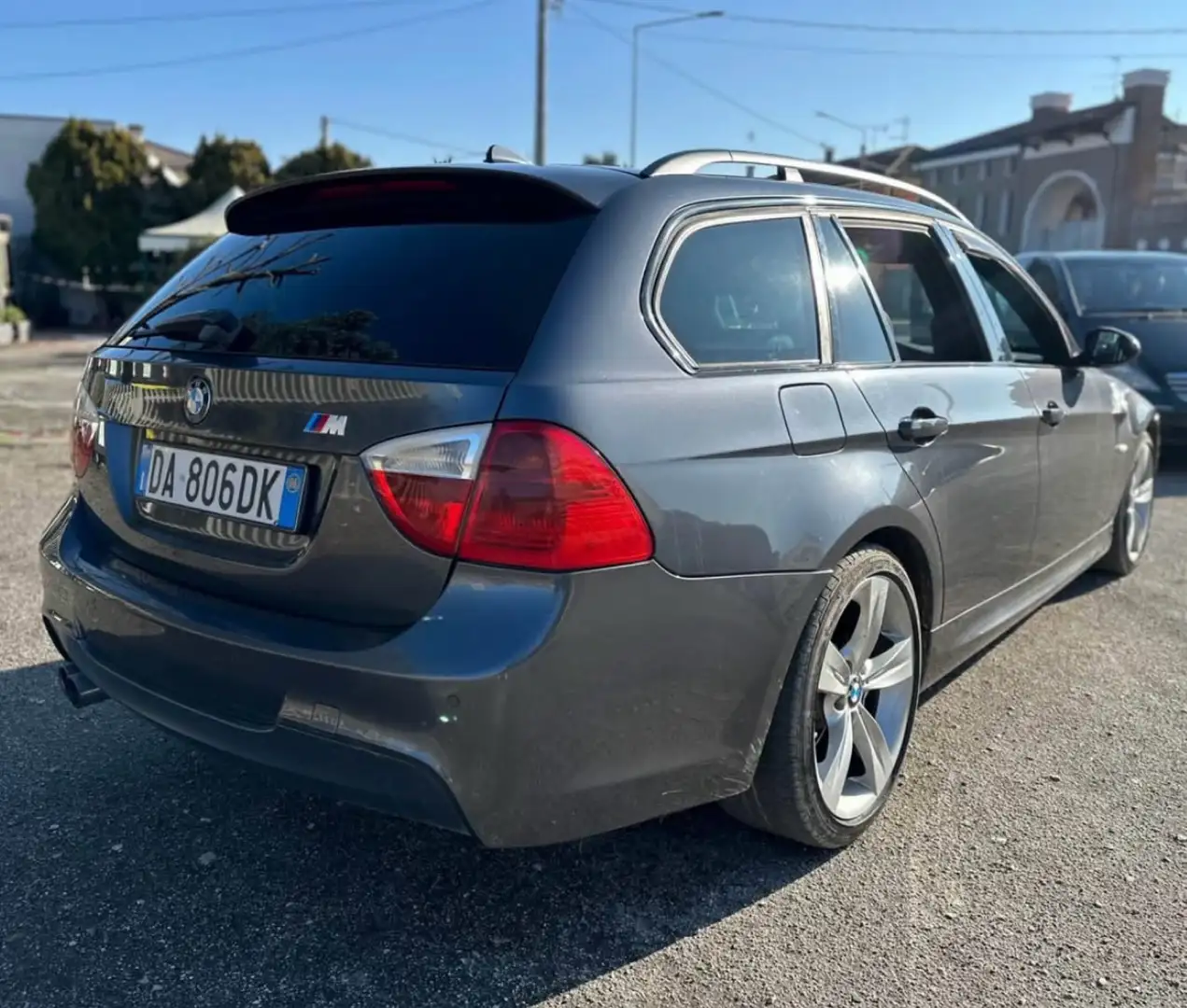 BMW 330 330xd Touring Msport - 2