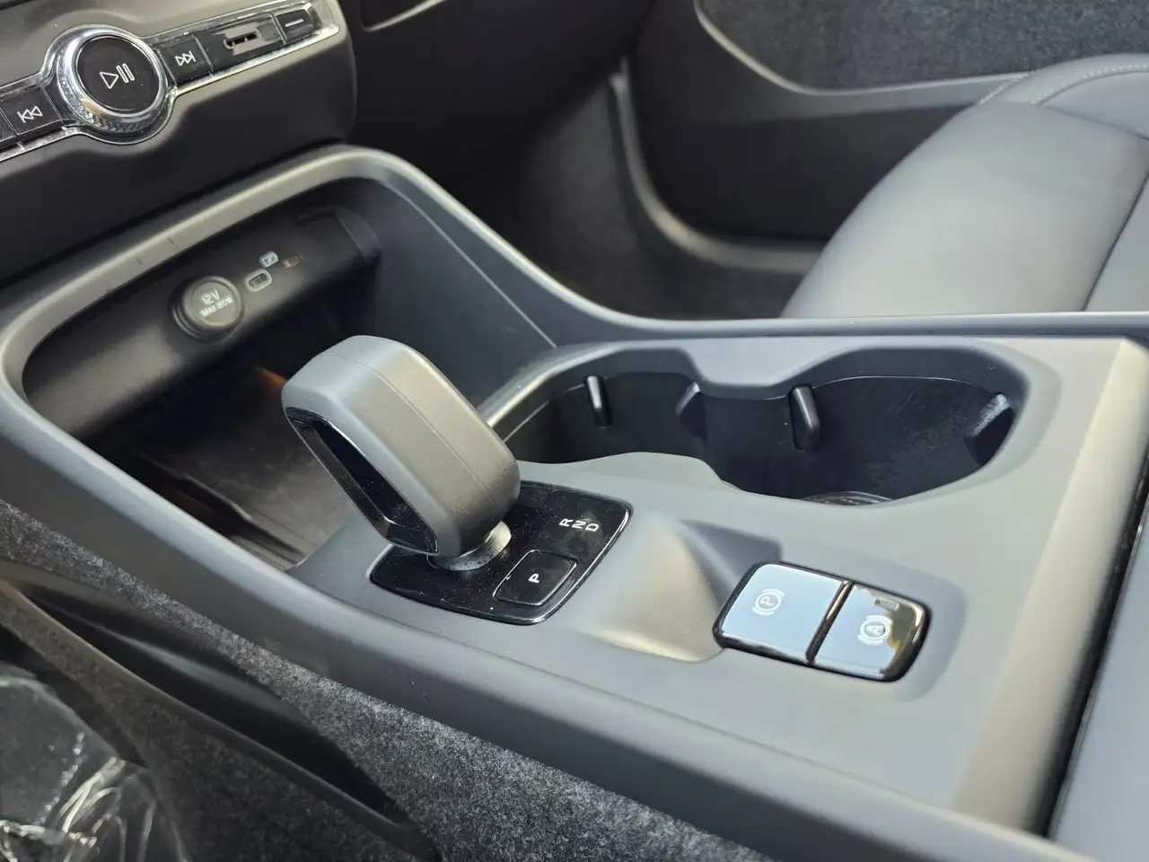 Volvo XC40 снимка Volvo XC40