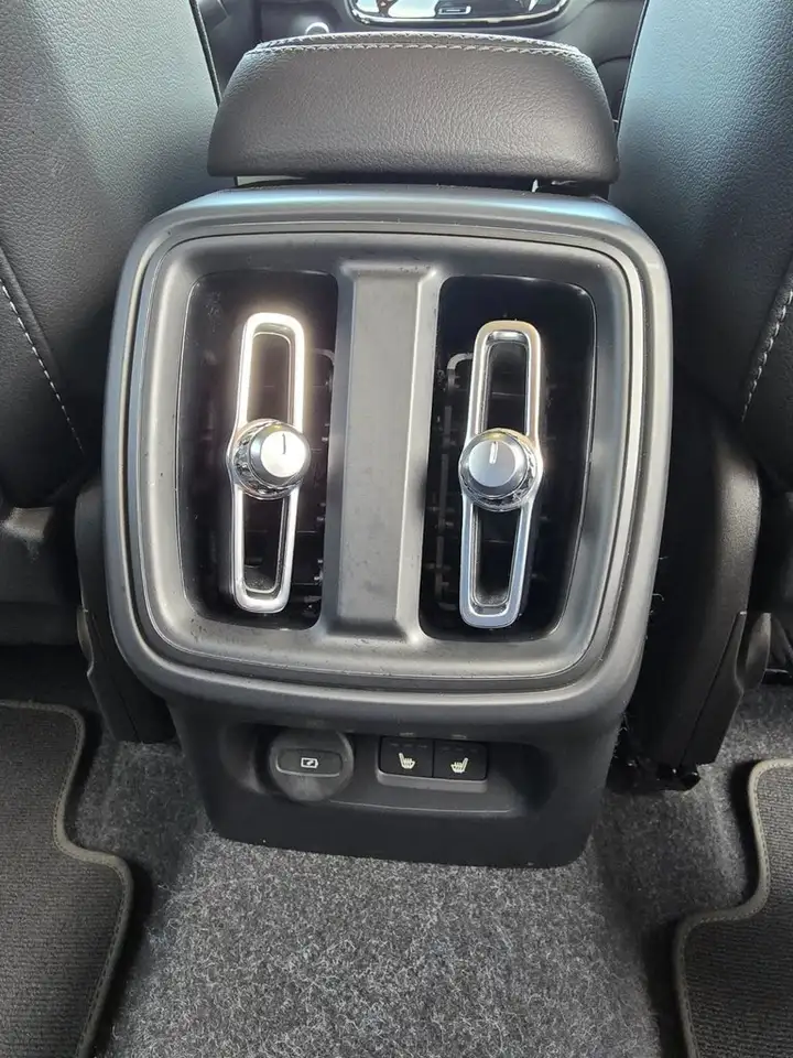 Volvo XC40 снимка Volvo XC40