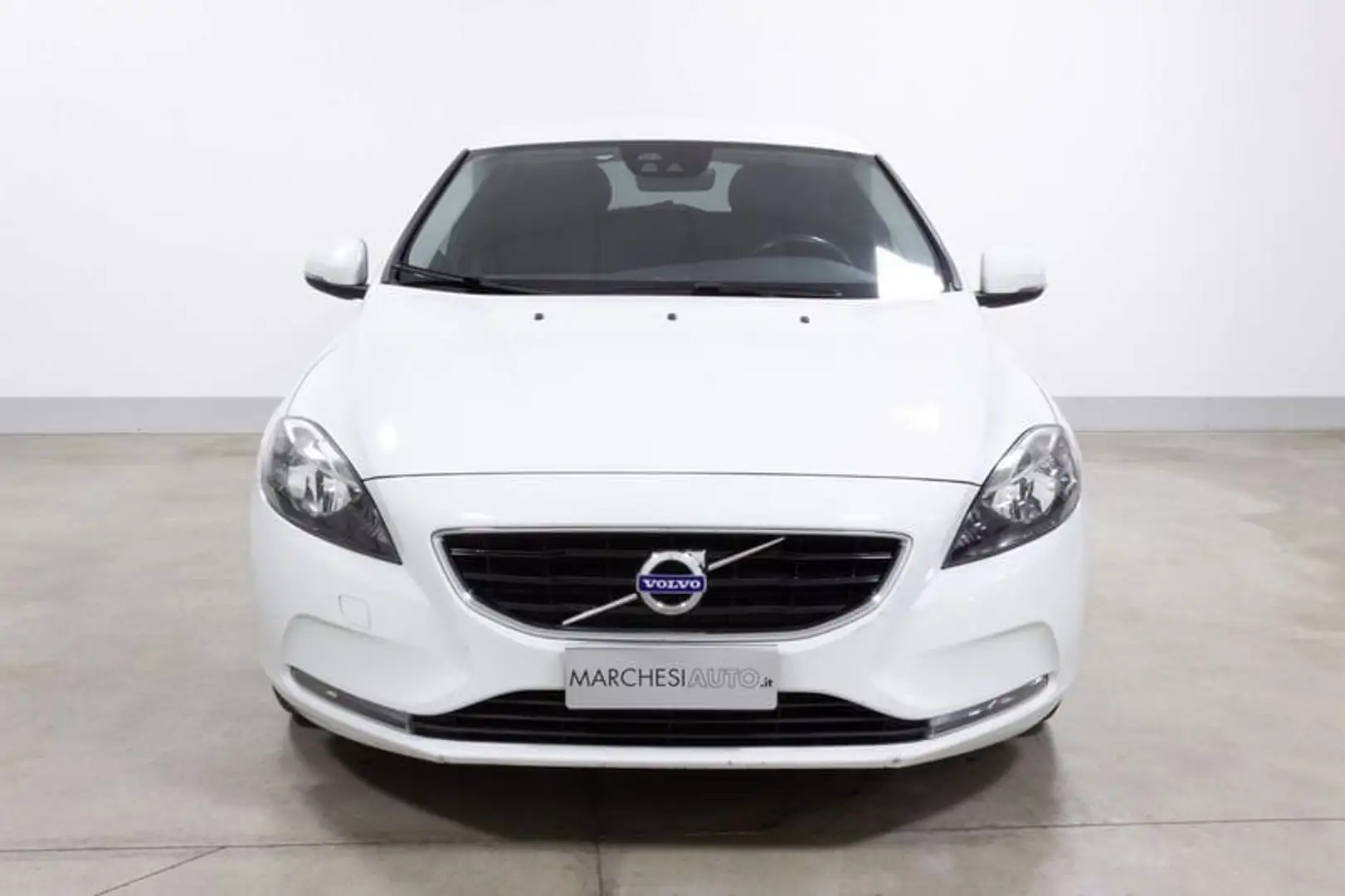 Volvo V40 D2 Momentum Wit - 1