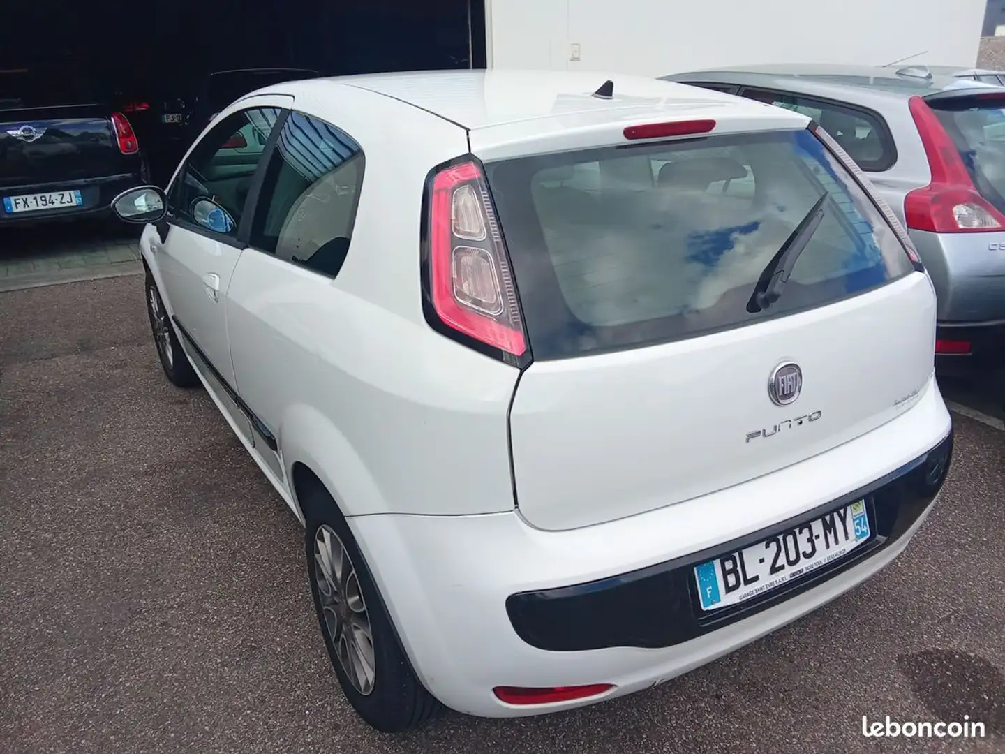 Fiat Grande Punto Belle 1.2 pack 2011 tbe revise reprise Blanc - 2