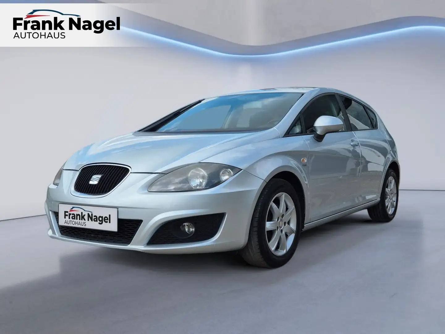 SEAT Leon Reference 1.4 TSI Silber - 1