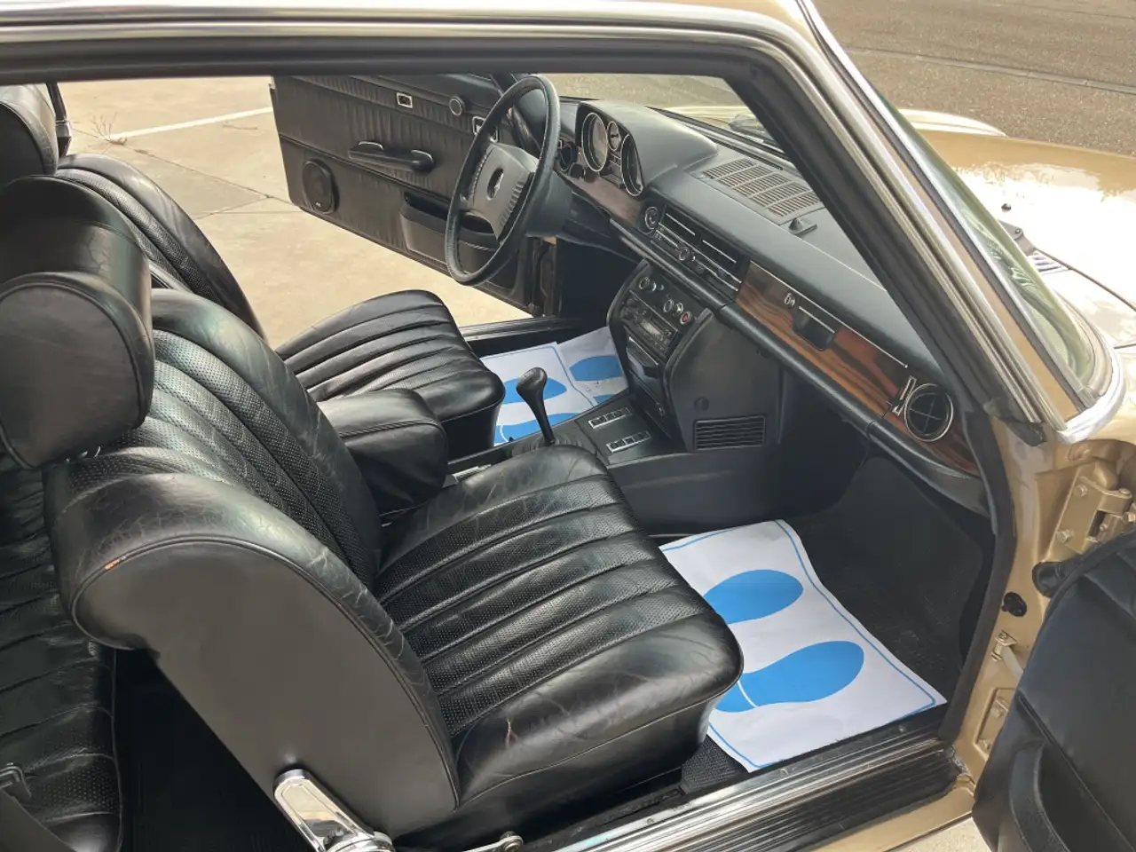 Mercedes-Benz 250 CE (114), foto 8