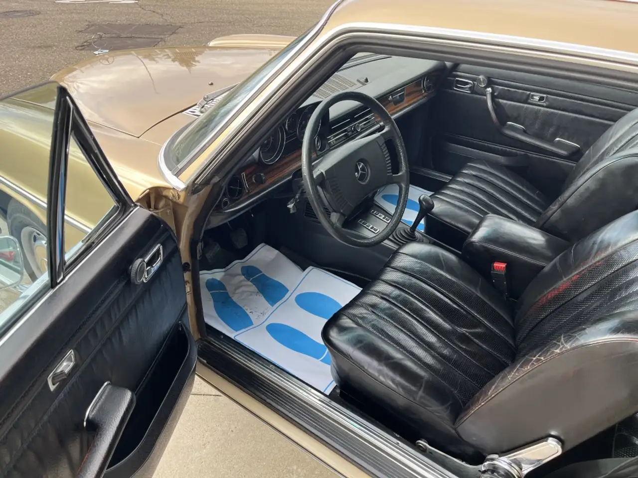 Mercedes-Benz 250 CE (114), foto 7