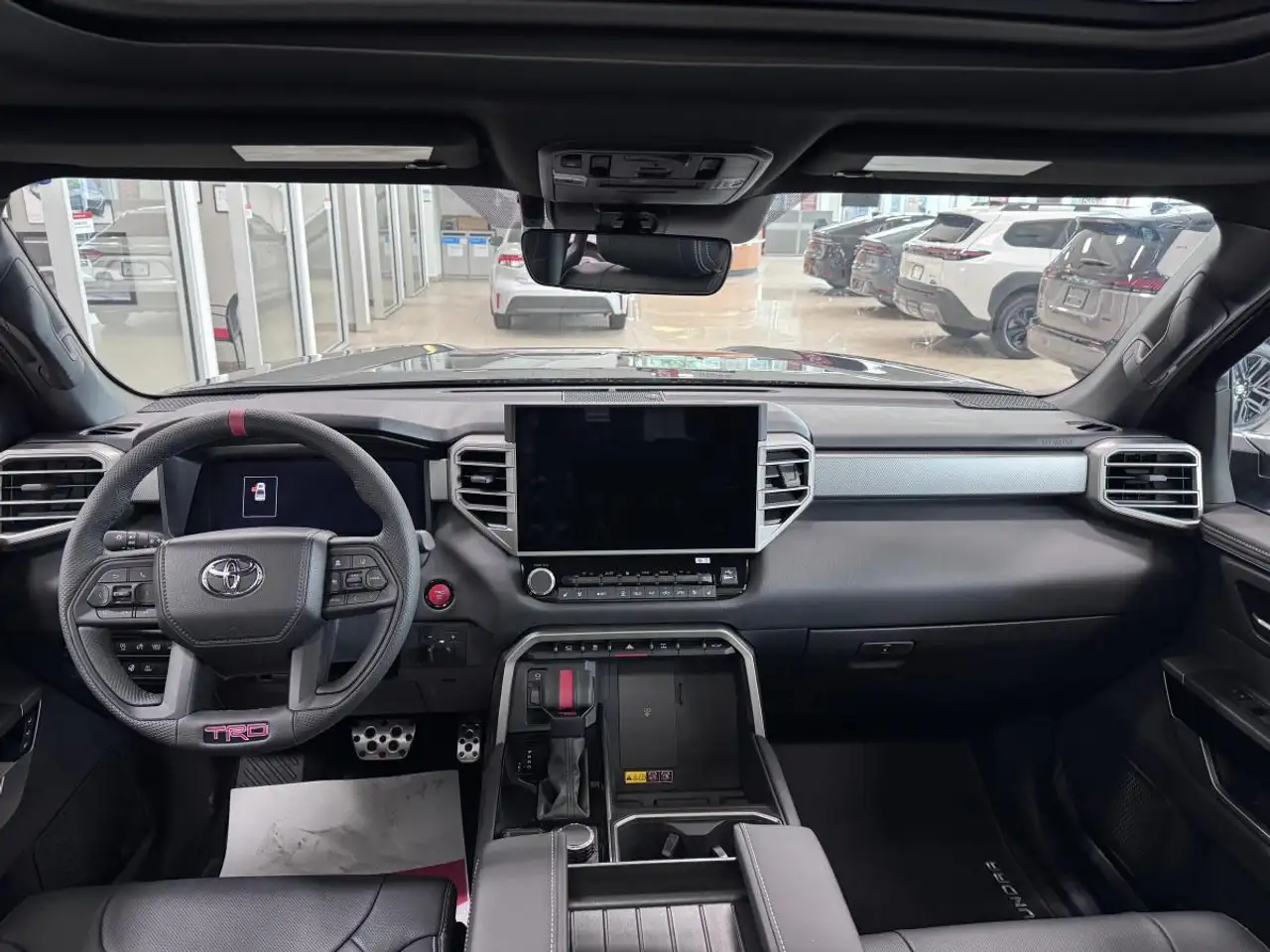 Toyota Tundra снимка Toyota Tundra