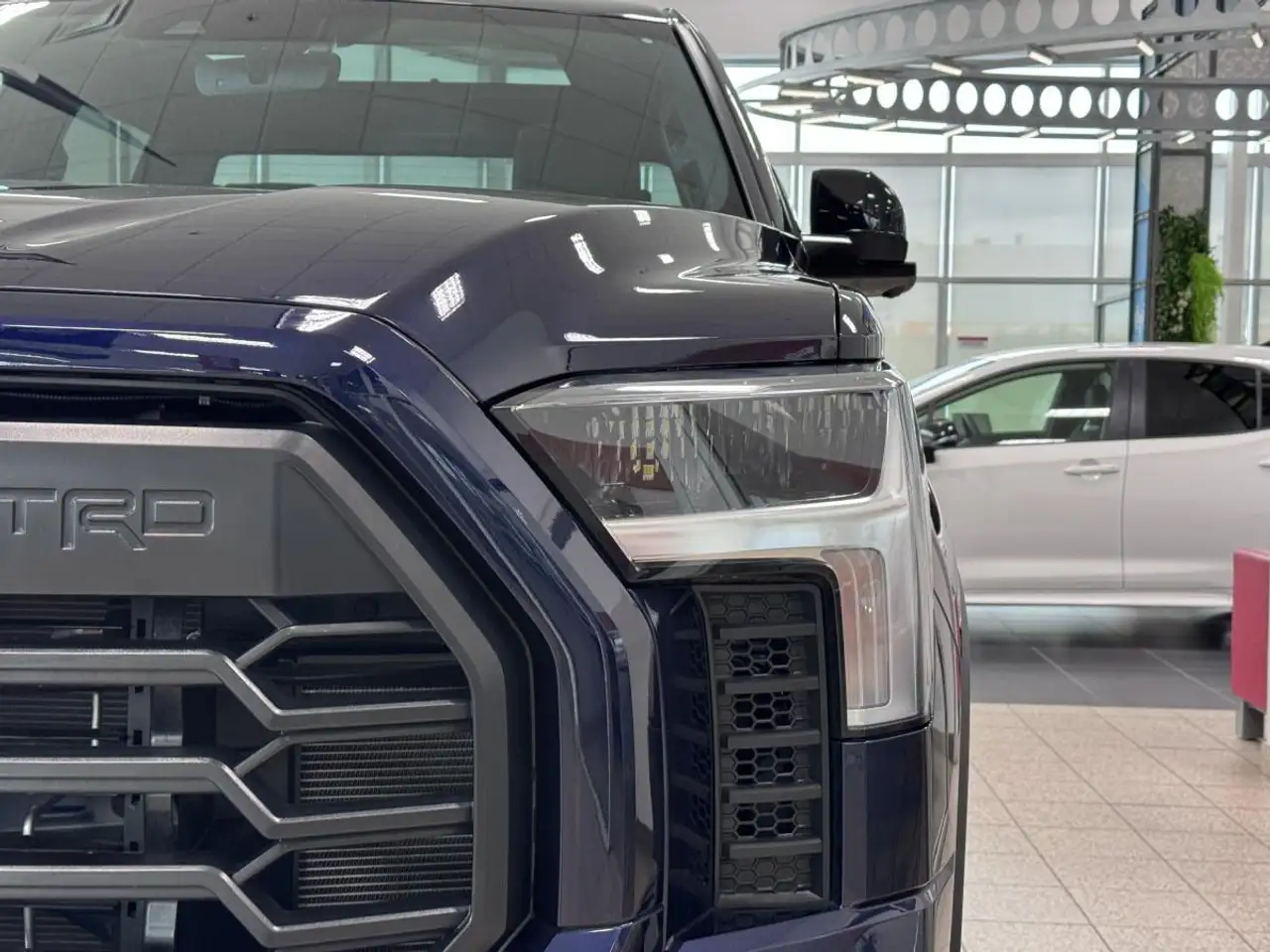 Toyota Tundra снимка Toyota Tundra