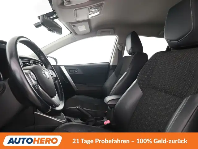 Toyota Auris view 10