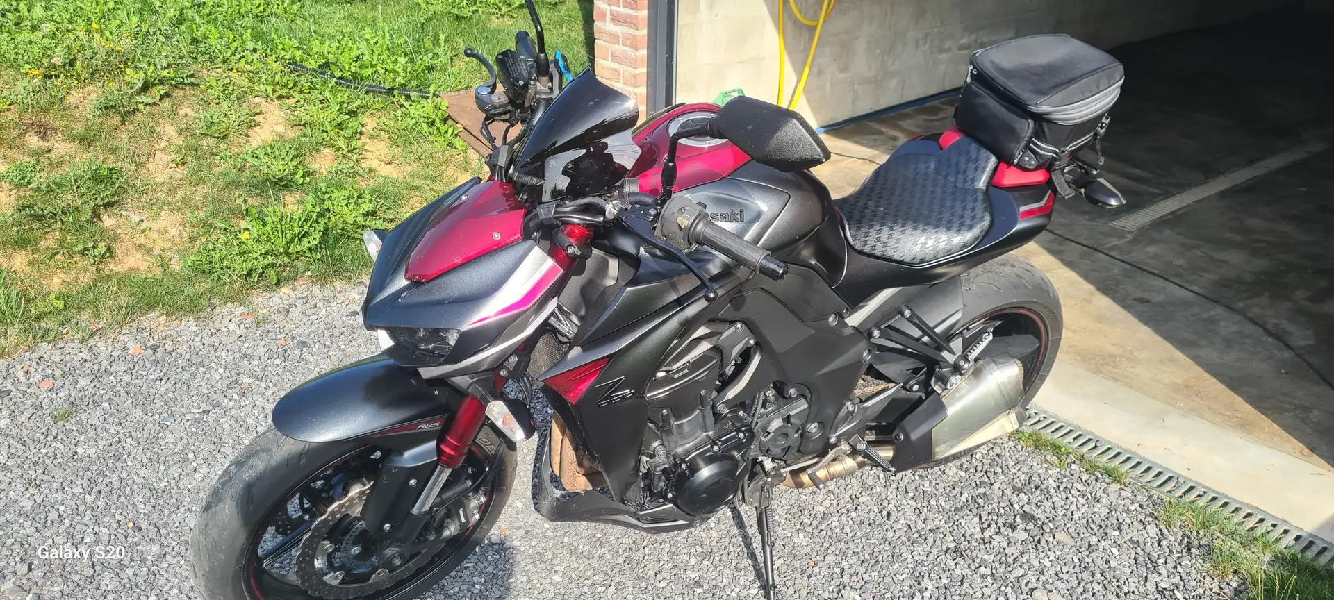 Kawasaki Z1000 SX Sugomi Сірий - 1
