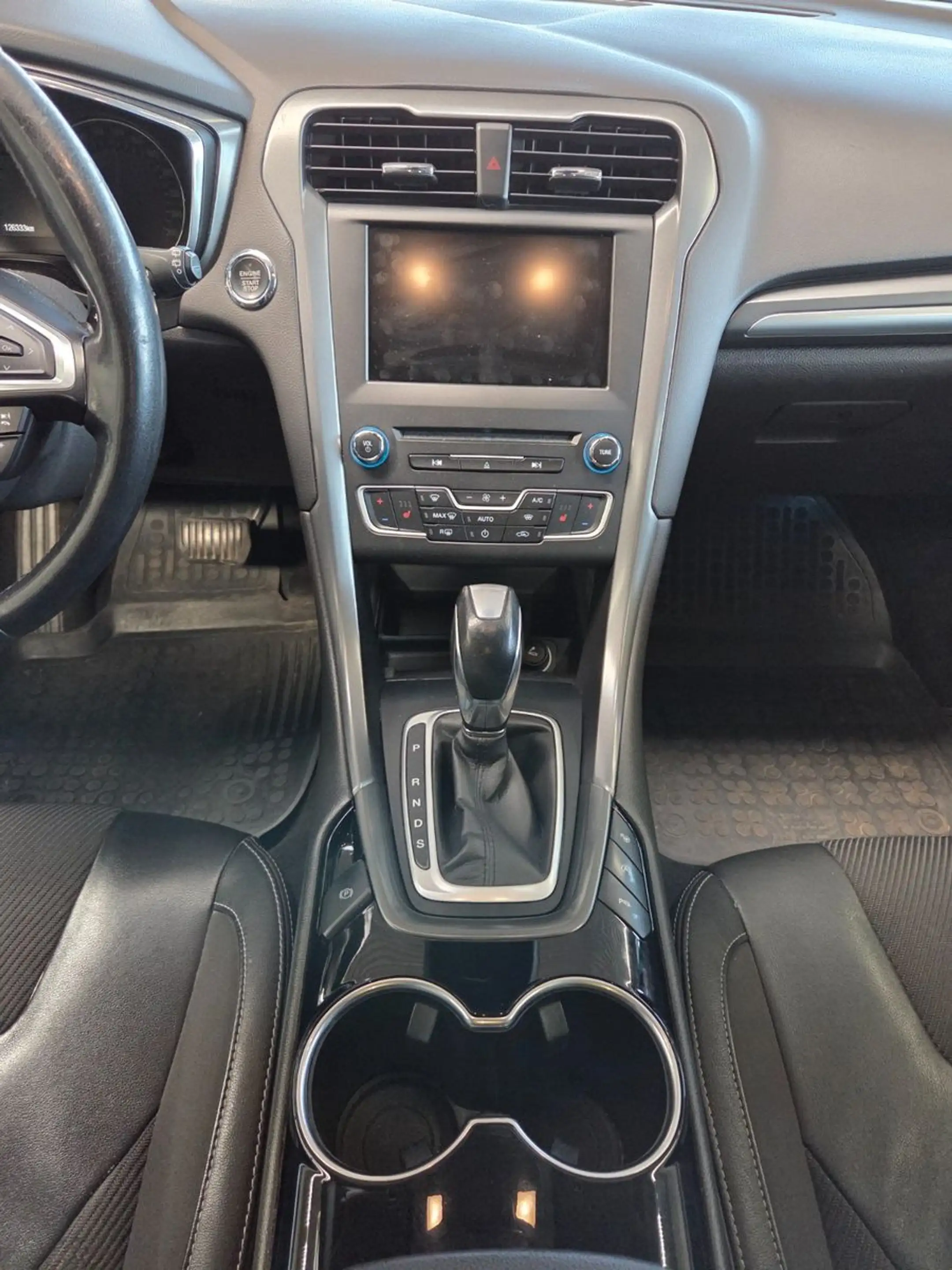 Ford Mondeo Turnier Titanium — photo 13