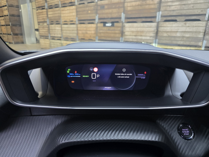 Peugeot e-2008 EV GT 54 kWh Navi LED Clima Cruise Camera LM — photo 11