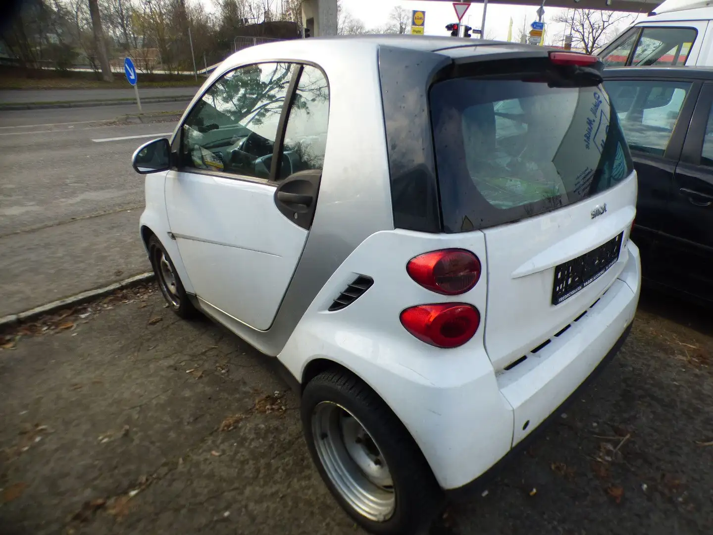 smart forTwo coupe CDI 33kW *Shz*Pano*Klima* Silber - 2